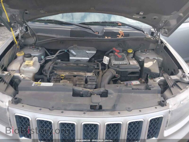 2014 Jeep COMPASS (VIN 1C4NJCBAXED843763) — photo 10 of 10