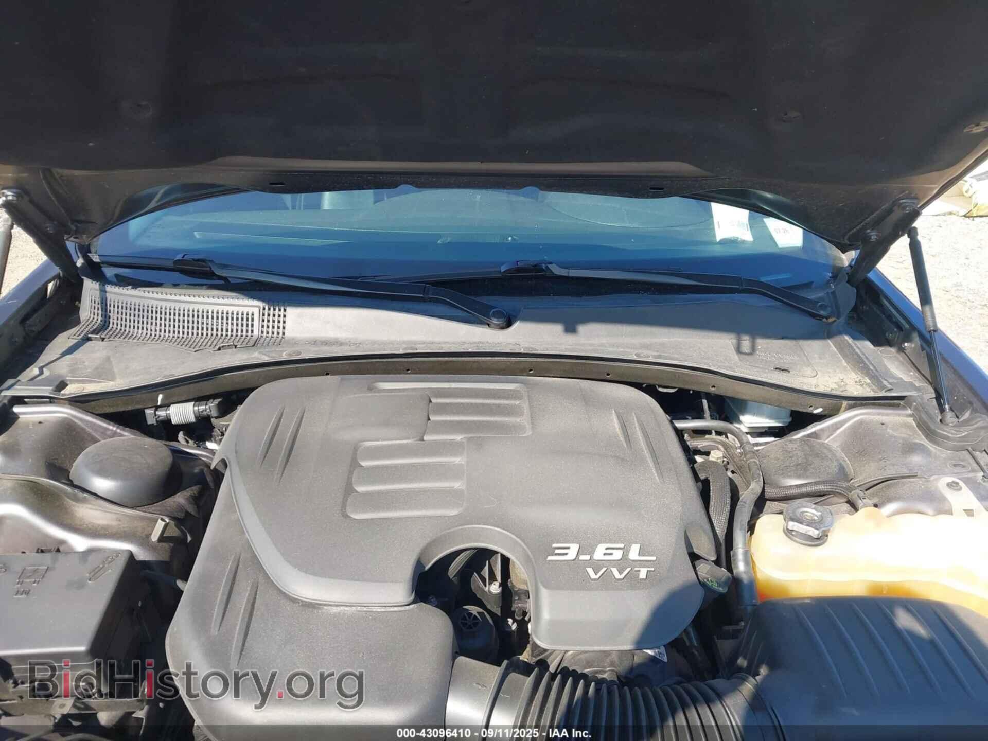 2017 CHRYSLER 300 - VIN: 2C3CCARG8HH512384 - Фото 10