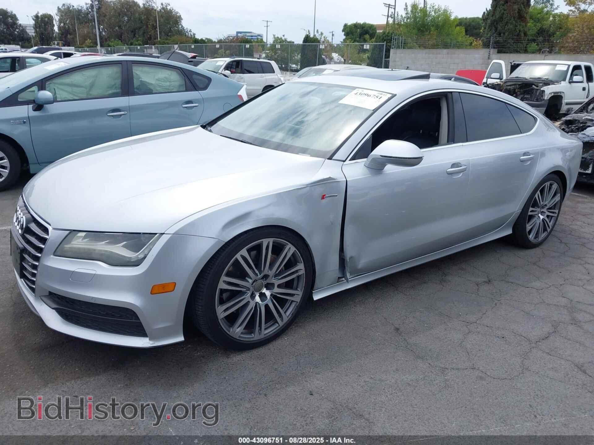 2012 AUDI A7 - VIN: WAUSGAFC2CN028348 - Photo 2