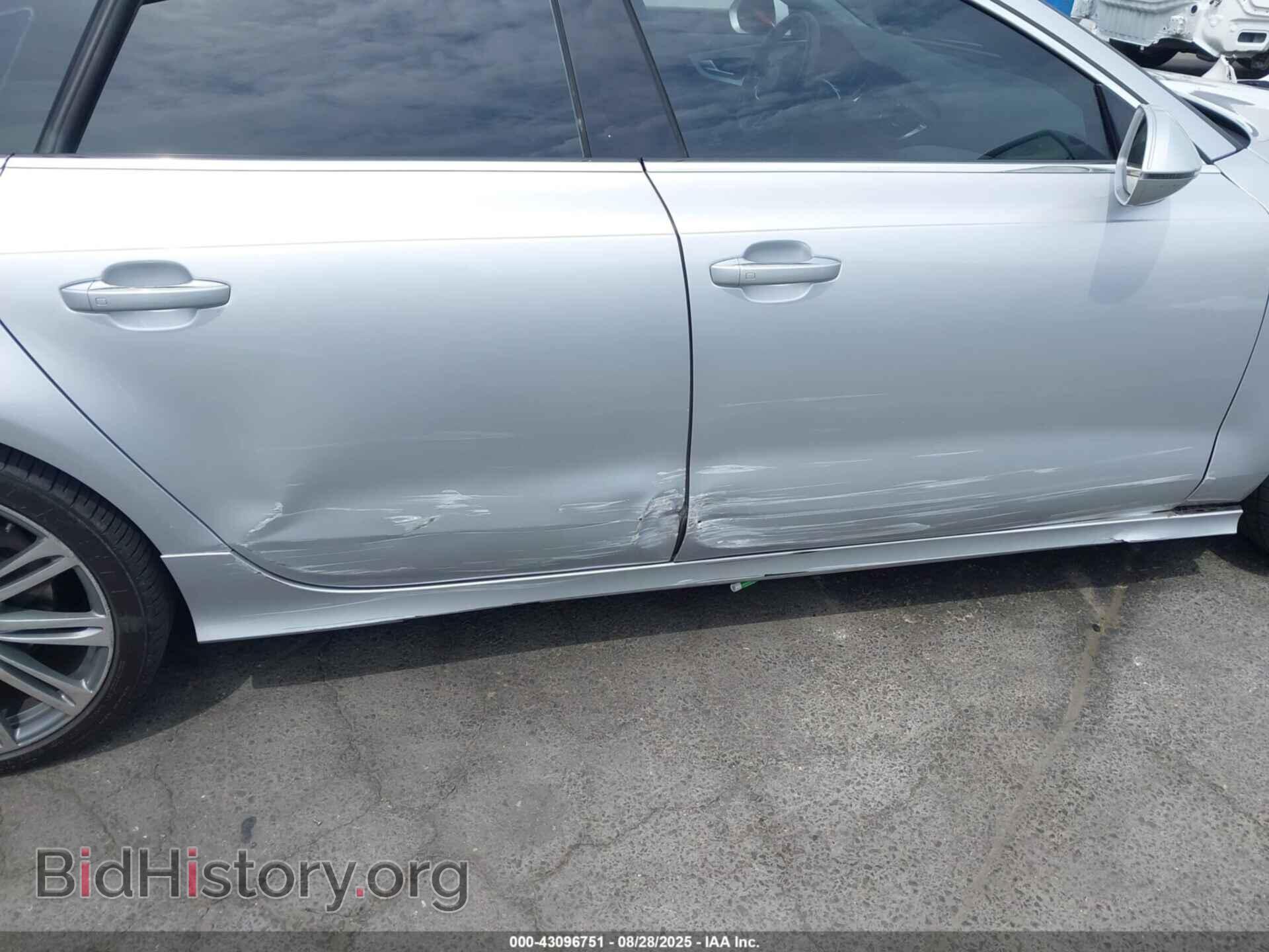 2012 AUDI A7 - VIN: WAUSGAFC2CN028348 - Photo 6