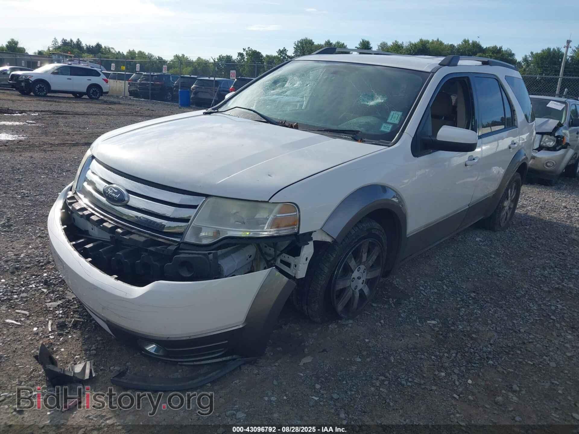 2008 FORD TAURUS X - VIN: 1FMDK05W18GA06297 - Фото 2