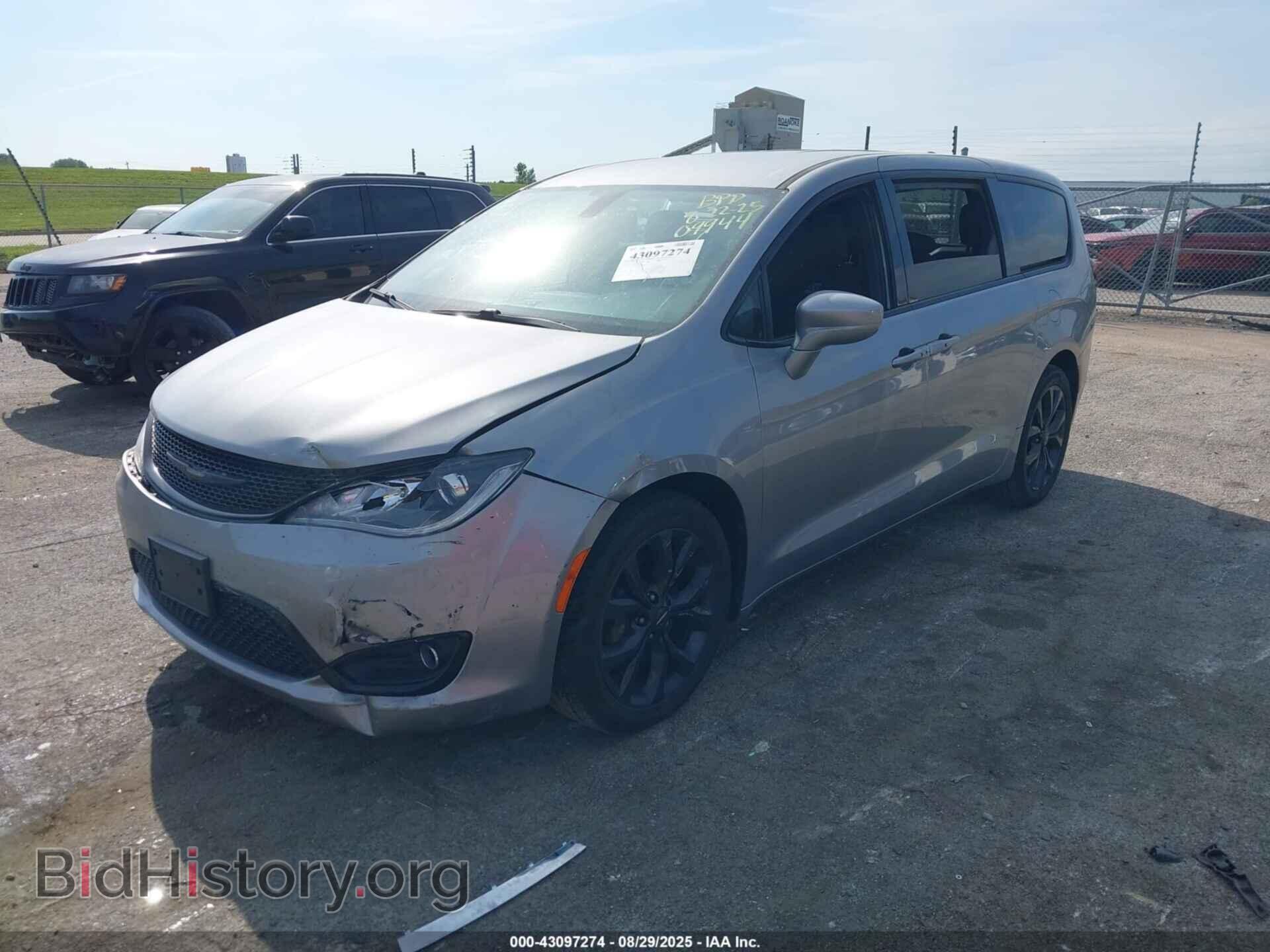 2019 CHRYSLER PACIFICA - VIN: 2C4RC1FG7KR609944 - Фото 2