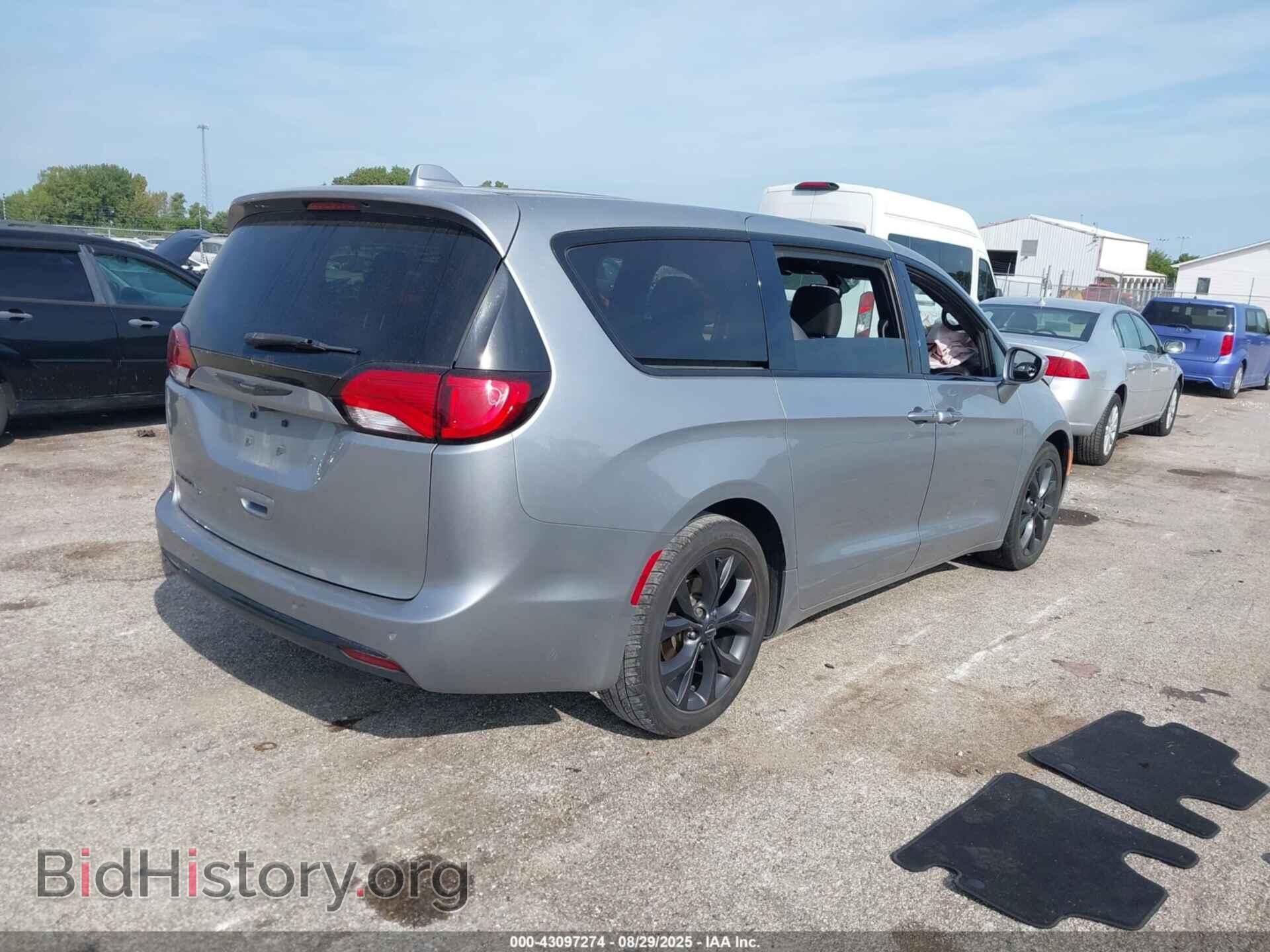 2019 CHRYSLER PACIFICA - VIN: 2C4RC1FG7KR609944 - Фото 4