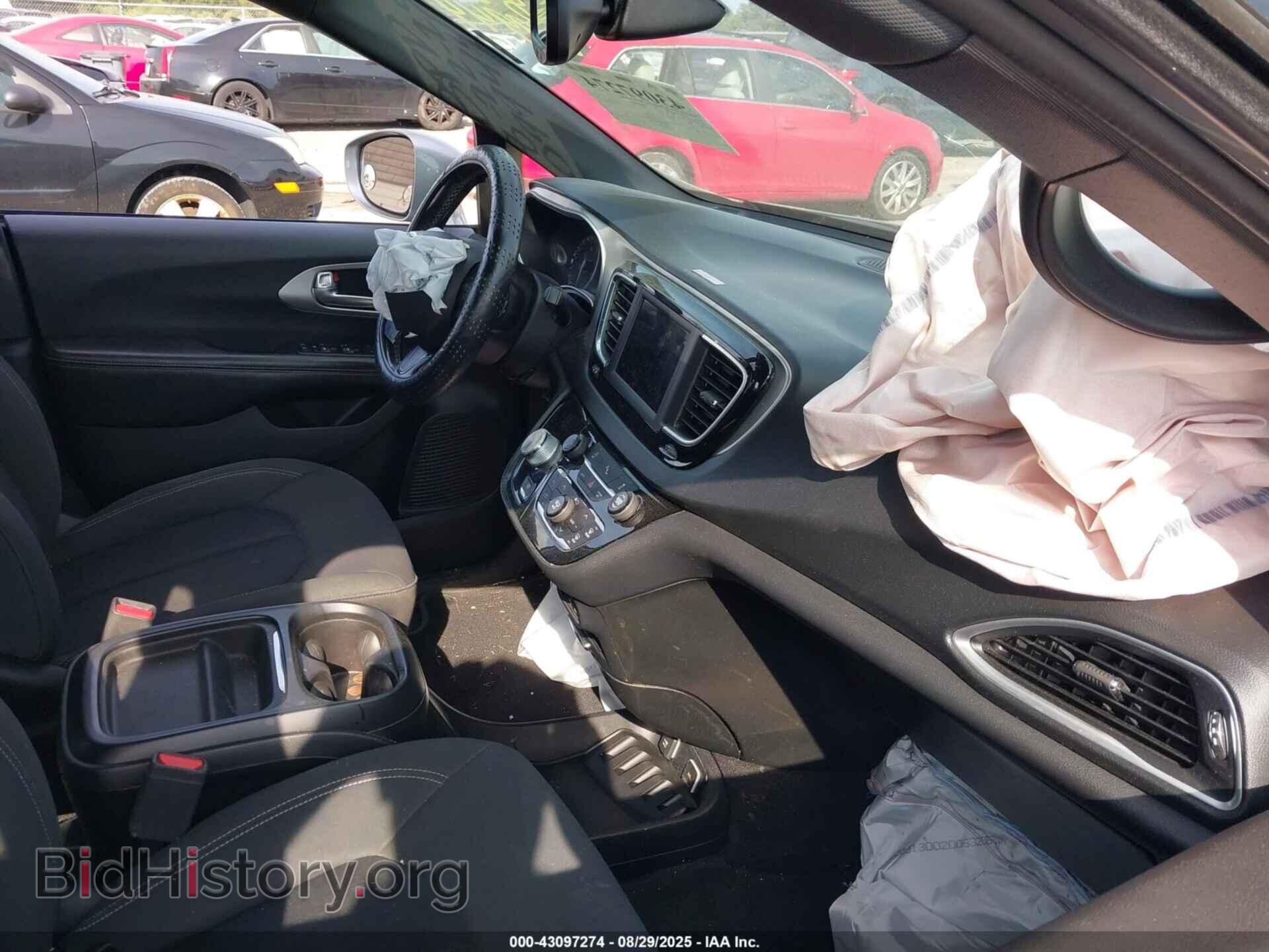 2019 CHRYSLER PACIFICA - VIN: 2C4RC1FG7KR609944 - Фото 5