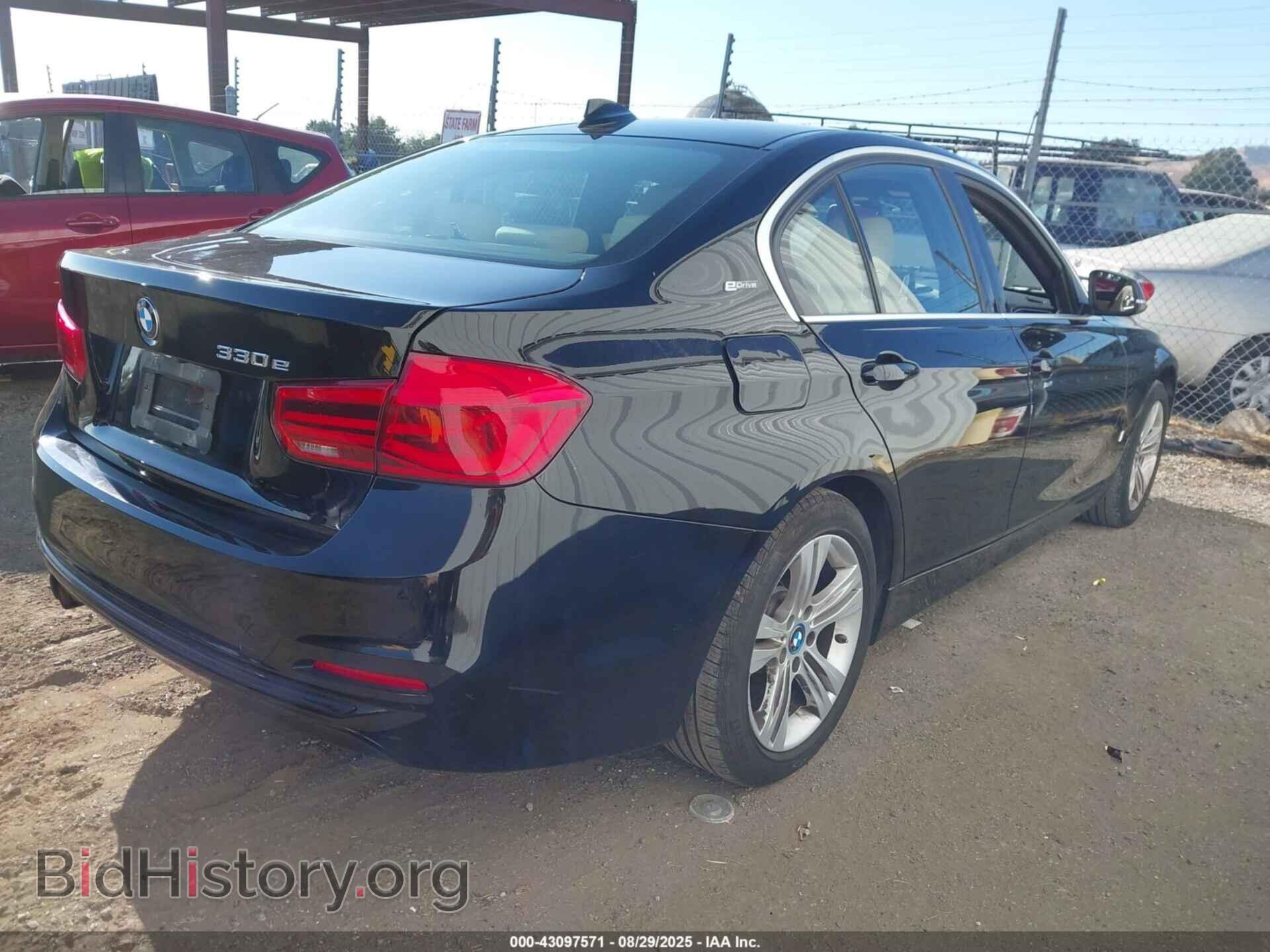 2018 BMW 330E - VIN: WBA8E1C55JA178190 - Фото 4