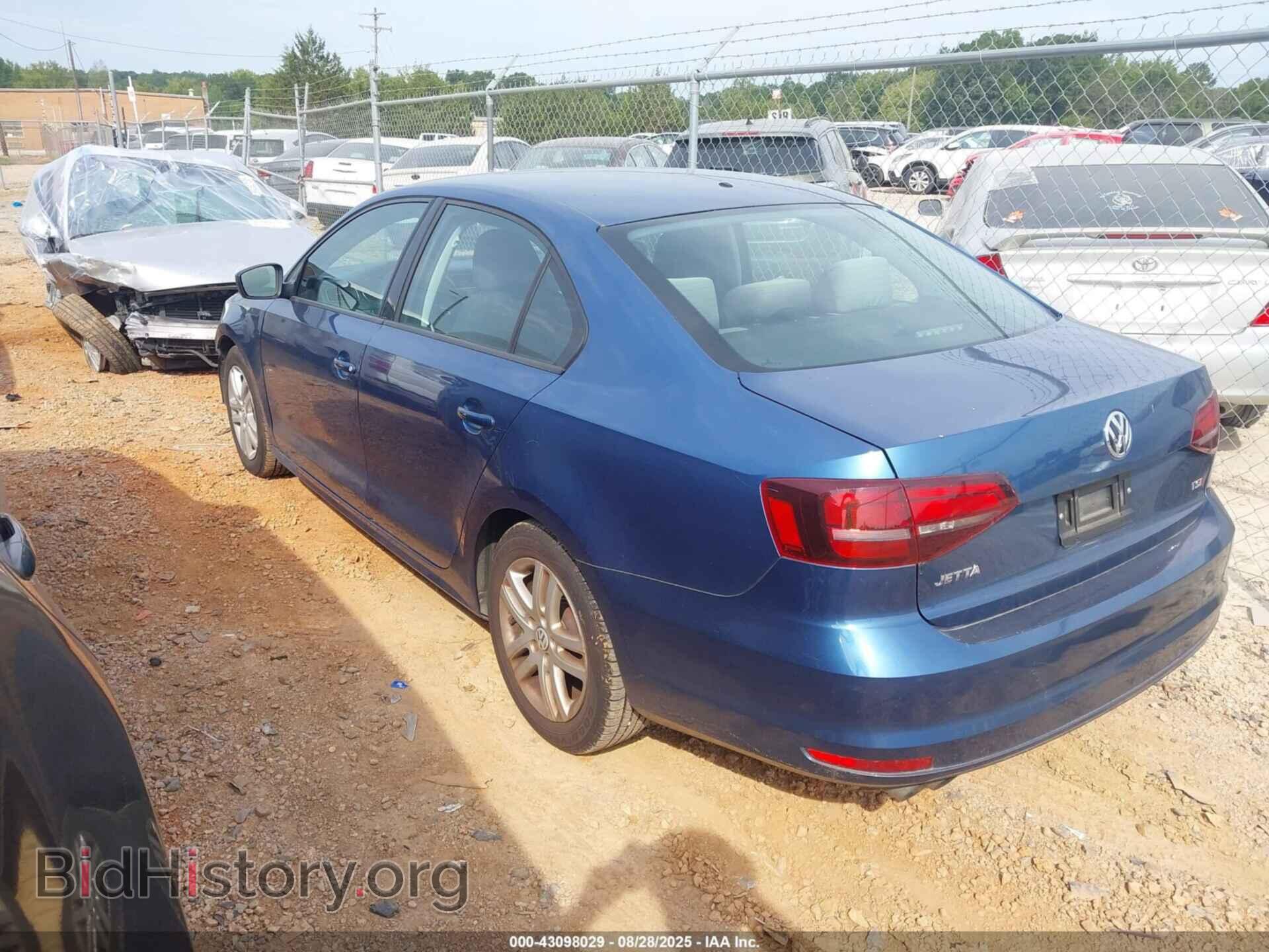 2018 VOLKSWAGEN JETTA - VIN: 3VW2B7AJ1JM242553 - Фото 3