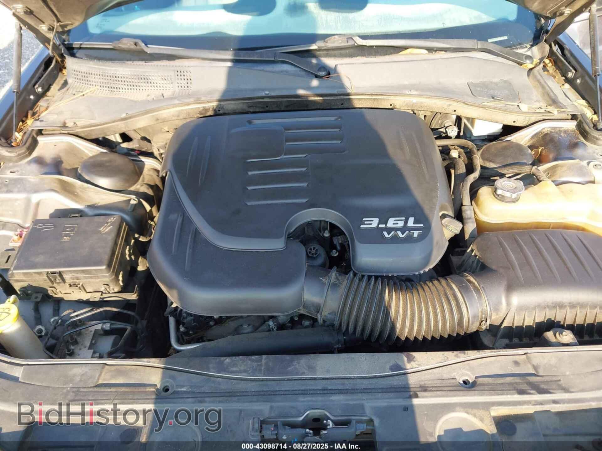 2016 CHRYSLER 300C - VIN: 2C3CCAEG8GH243579 - Фото 10