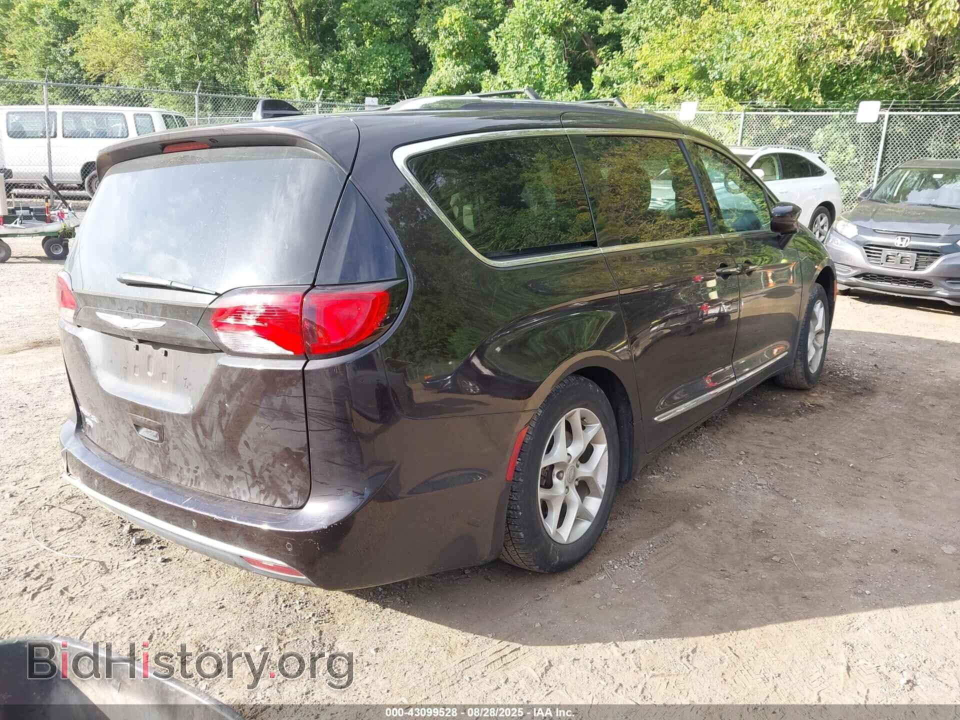 2017 CHRYSLER PACIFICA - VIN: 2C4RC1EG0HR656176 - Фото 4