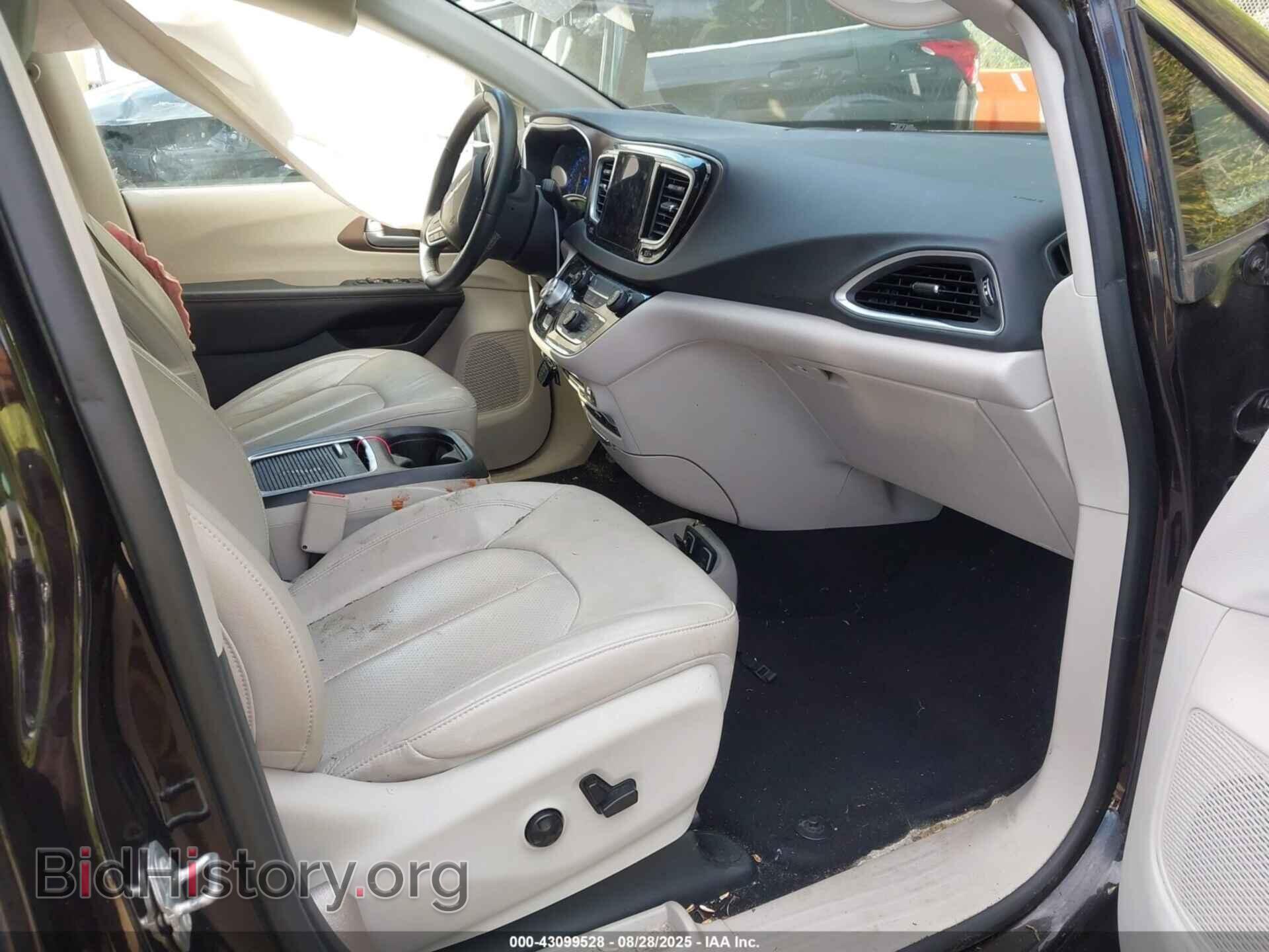 2017 CHRYSLER PACIFICA - VIN: 2C4RC1EG0HR656176 - Фото 5