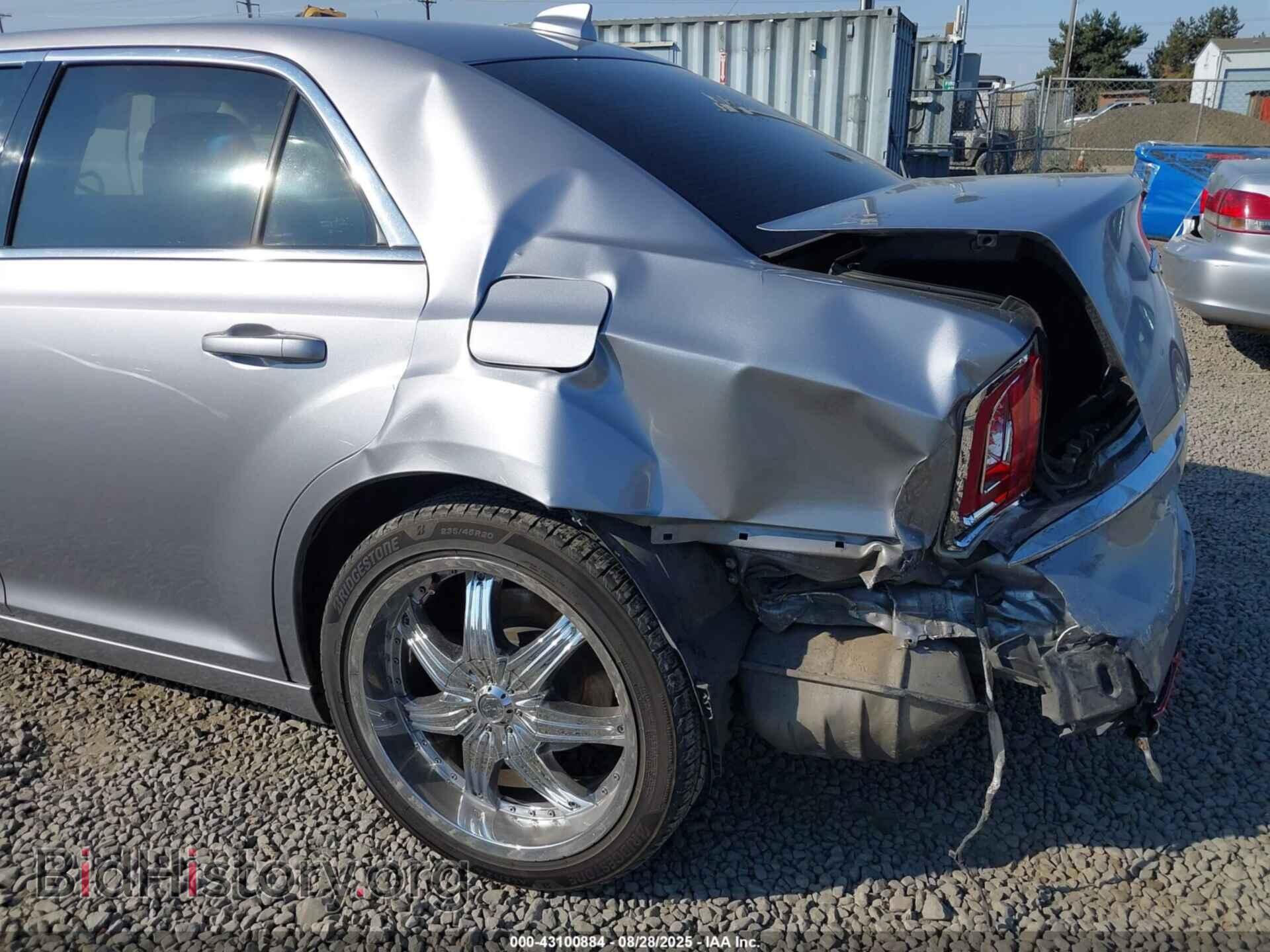 2015 CHRYSLER 300 - VIN: 2C3CCAAG7FH903888 - Фото 6