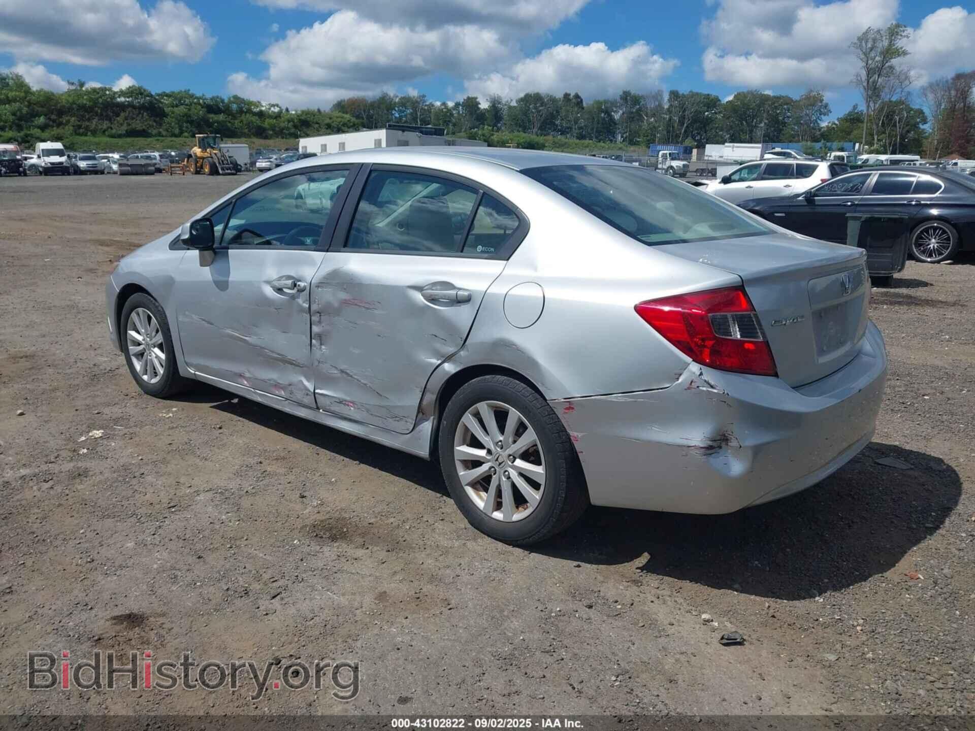 2012 HONDA CIVIC - VIN: 2HGFB2F86CH570261 - Фото 3