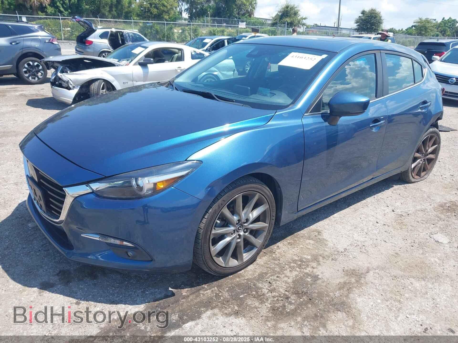 2018 MAZDA MAZDA3 - VIN: 3MZBN1M36JM261908 - Фото 2