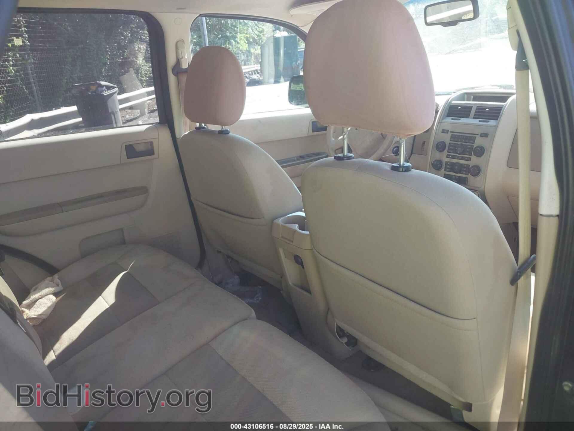 2008 FORD ESCAPE - VIN: 1FMCU93158KA42170 - Фото 8