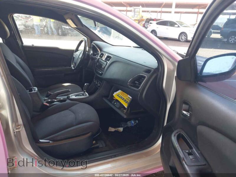 2012 Chrysler 200 (VIN 1C3CCBBB5CN288253) — photo 5 of 12