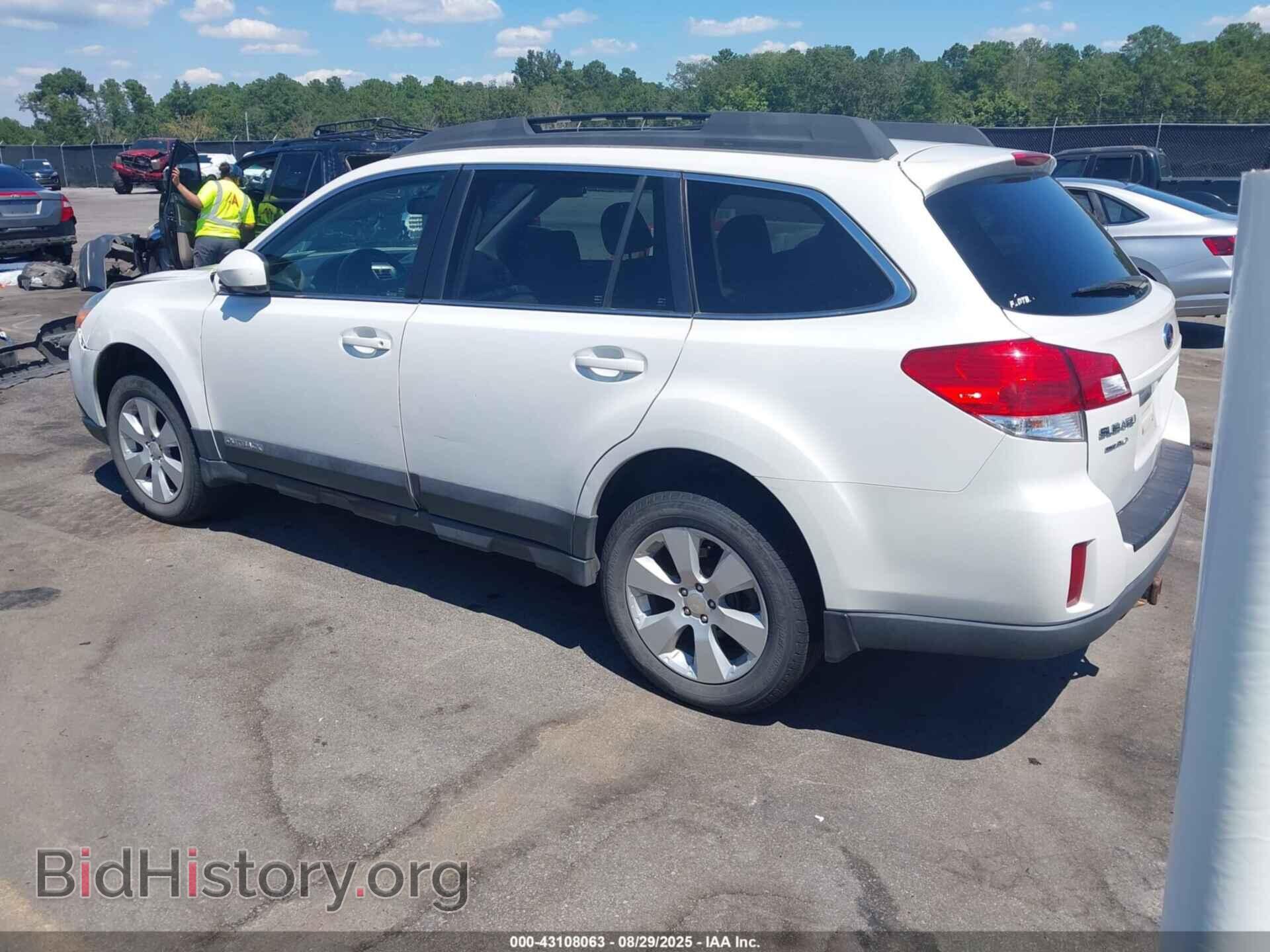 2011 SUBARU OUTBACK - VIN: 4S4BRBCC6B3423971 - Фото 3