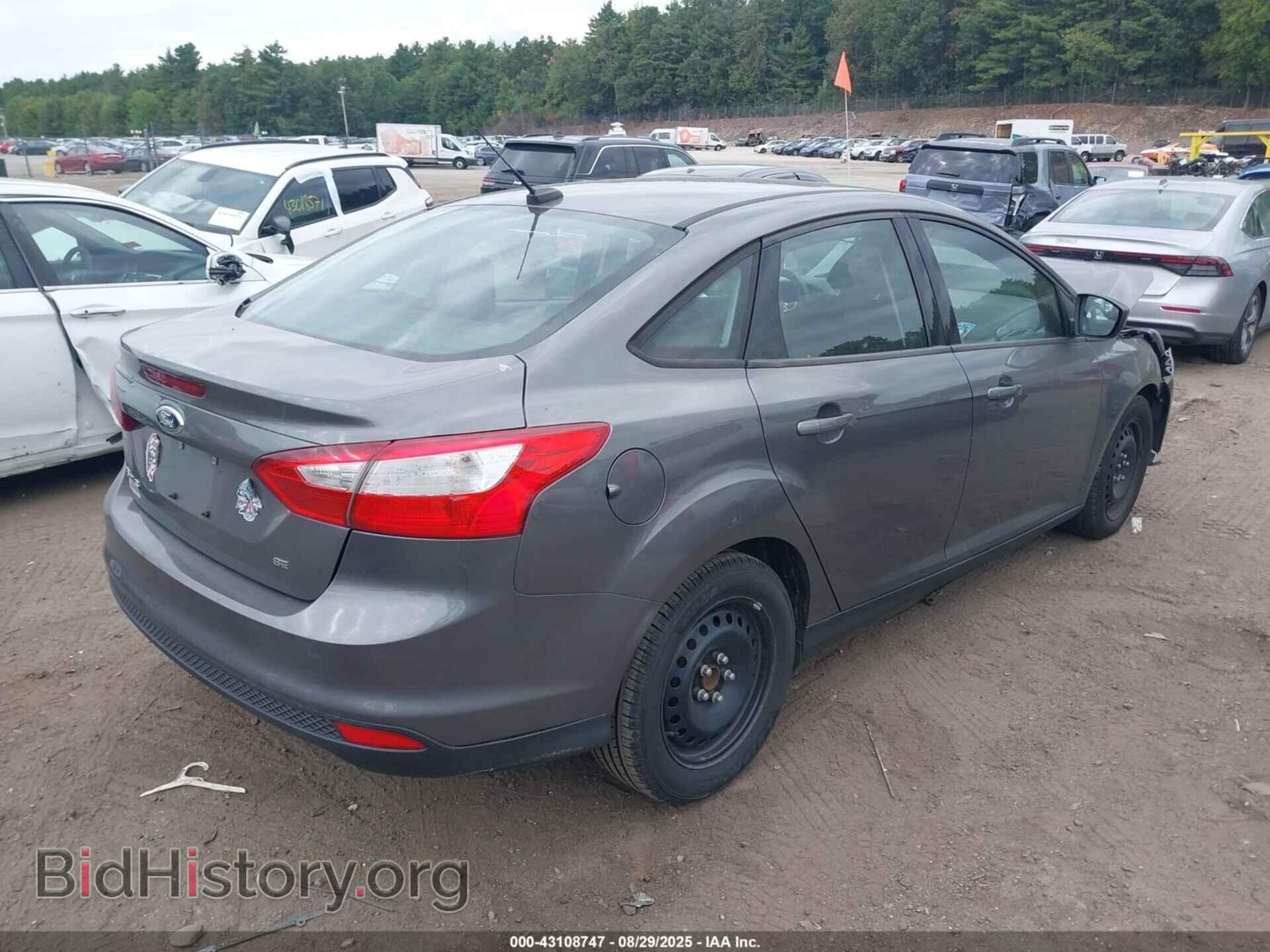 2012 FORD FOCUS - VIN: 1FAHP3F22CL418965 - Photo 4