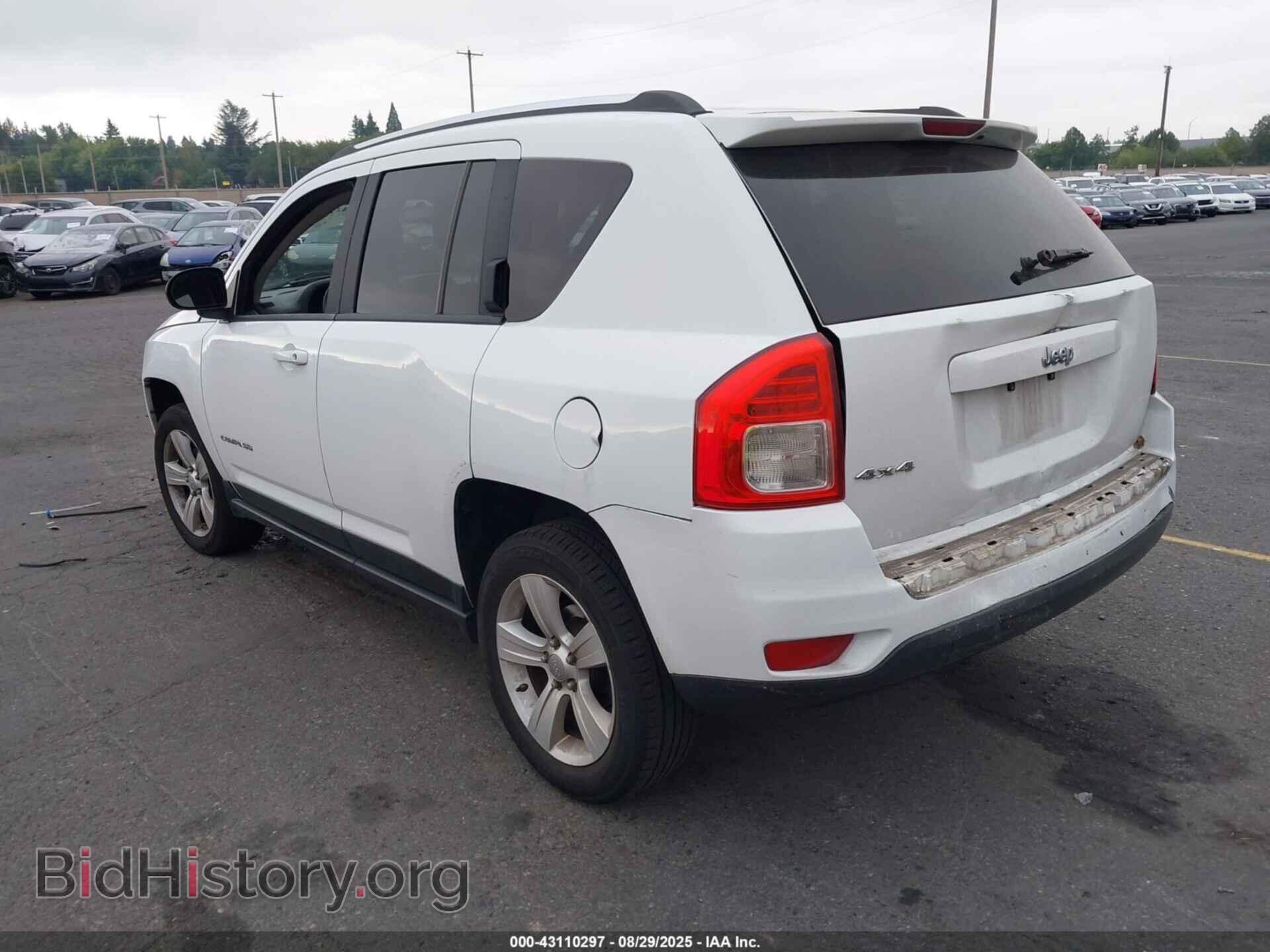 2012 JEEP COMPASS - VIN: 1C4NJDBB8CD632332 - Фото 3