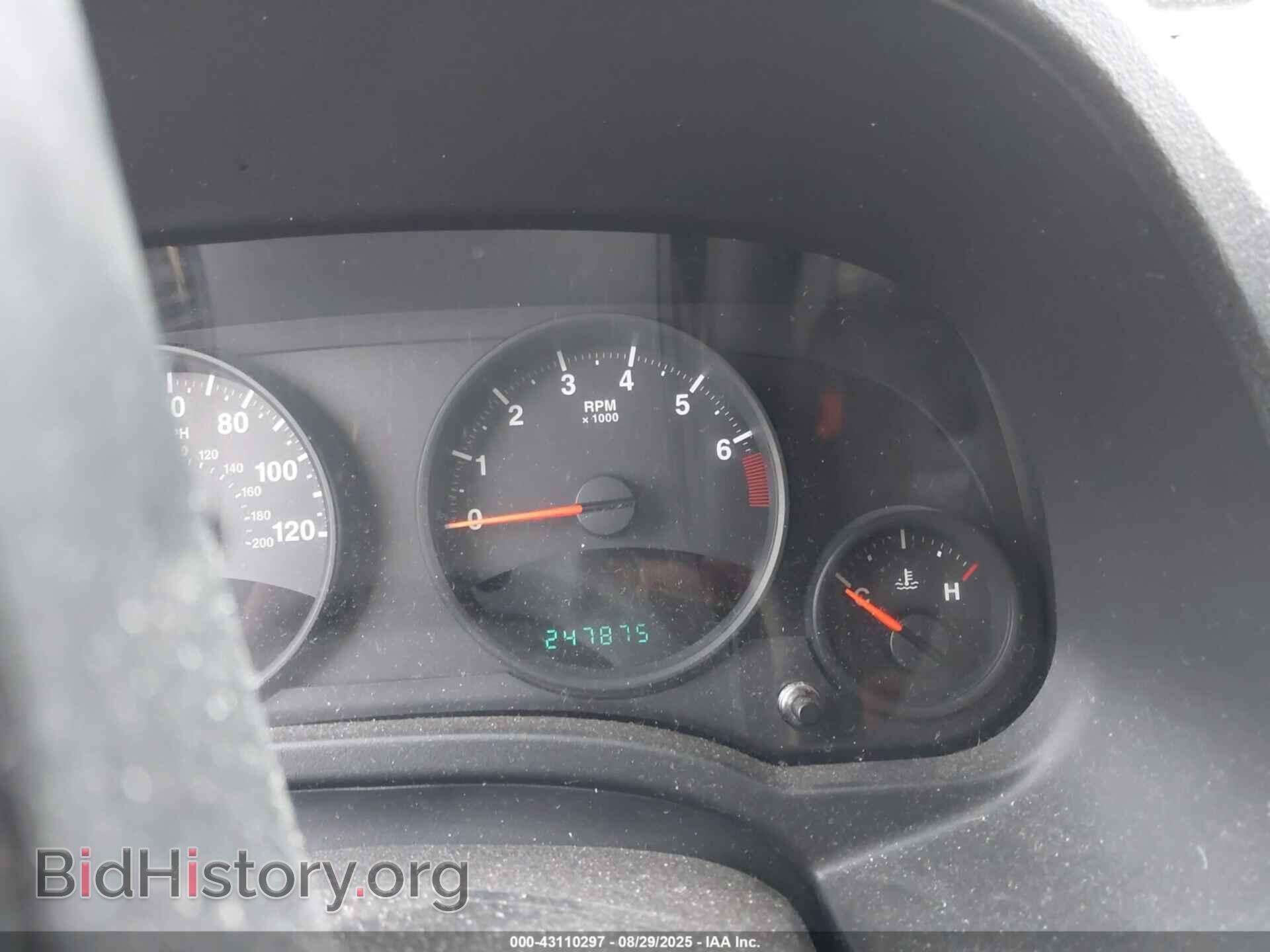 2012 JEEP COMPASS - VIN: 1C4NJDBB8CD632332 - Фото 7