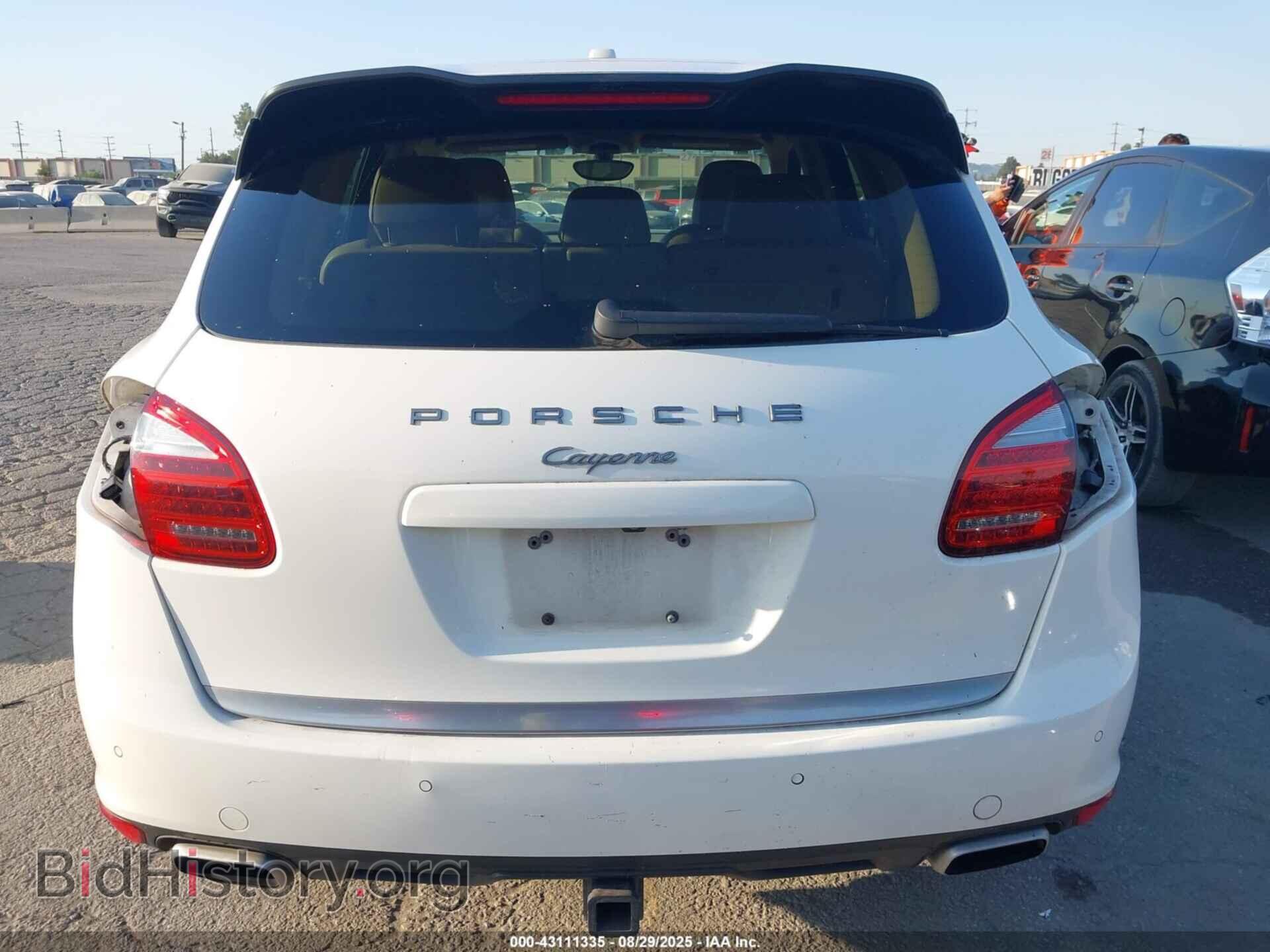 2011 PORSCHE CAYENNE - VIN: WP1AA2A22BLA03981 - Фото 17