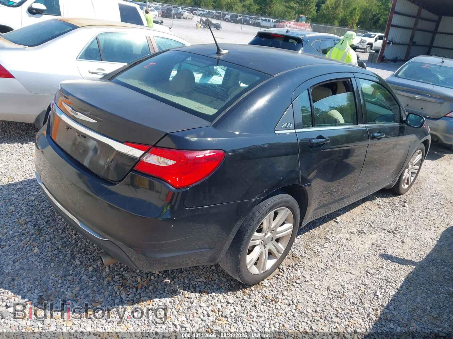 2012 CHRYSLER 200 - VIN: 1C3CCBBB2CN217494 - Фото 4