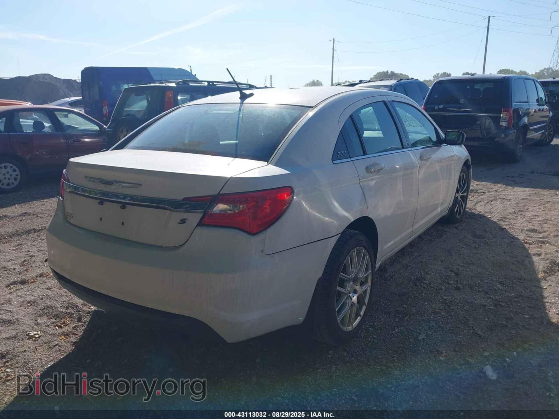 2013 CHRYSLER 200 - VIN: 1C3CCBBB9DN674384 - Фото 4