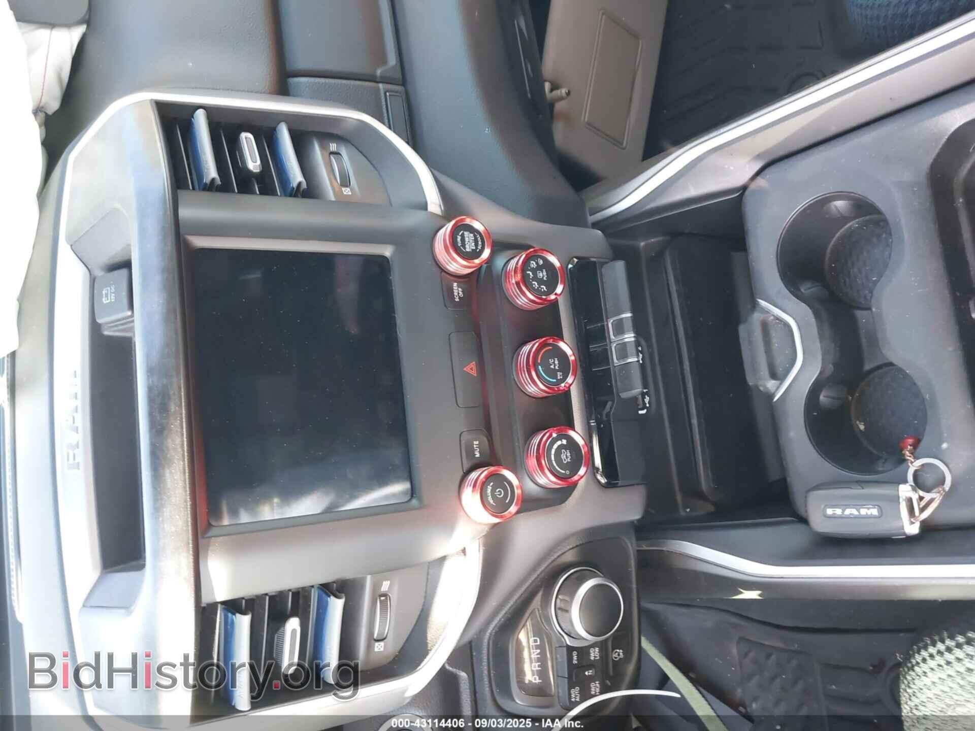 2021 RAM 1500 - VIN: 1C6SRFFT8MN636149 - Фото 11