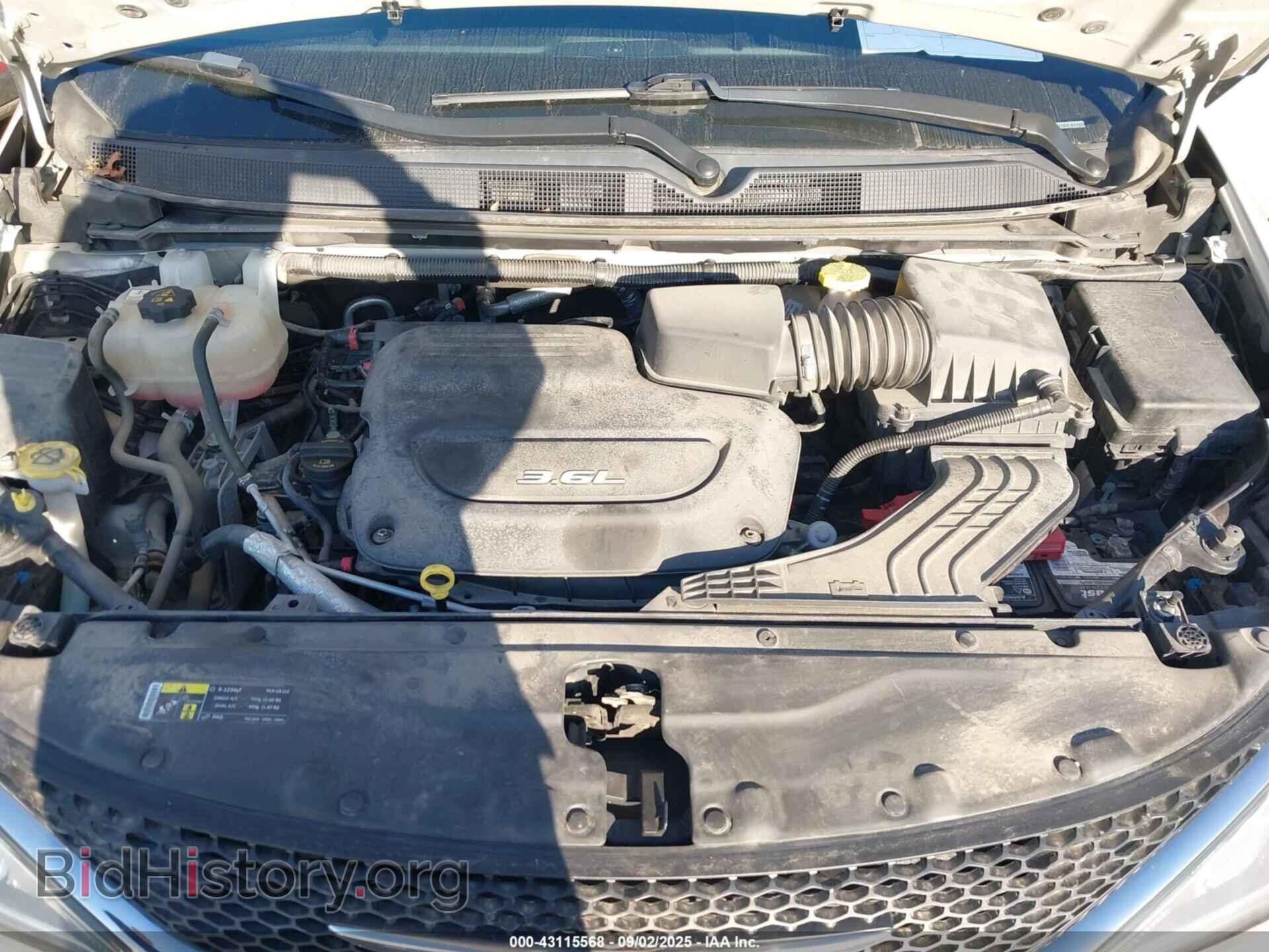 2017 CHRYSLER PACIFICA - VIN: 2C4RC1BG0HR752958 - Фото 10