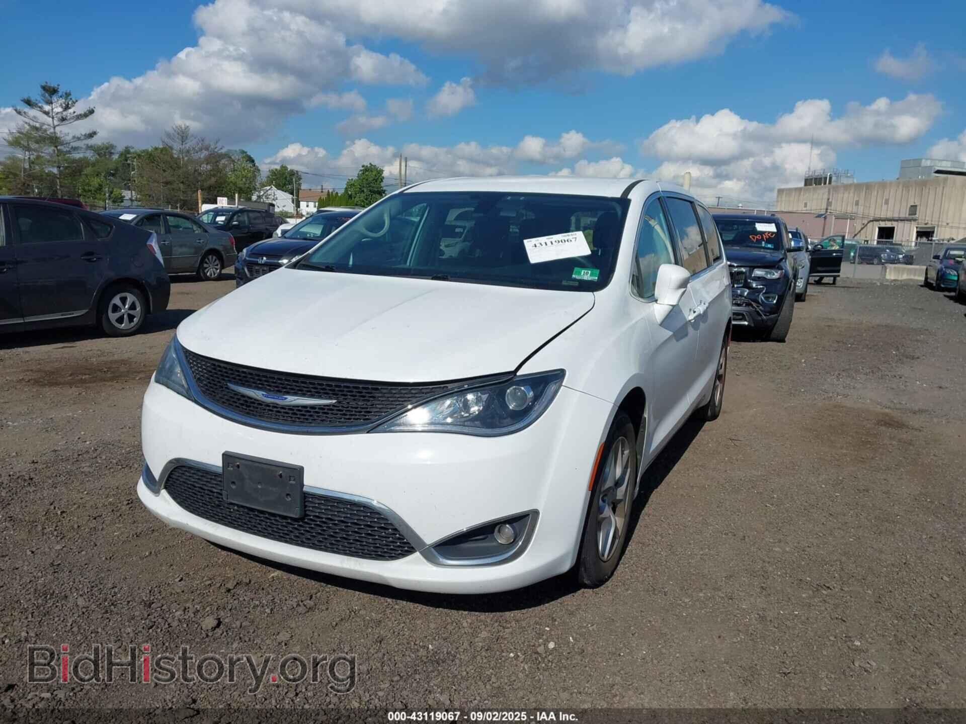 2018 CHRYSLER PACIFICA - VIN: 2C4RC1FG3JR323071 - Фото 2