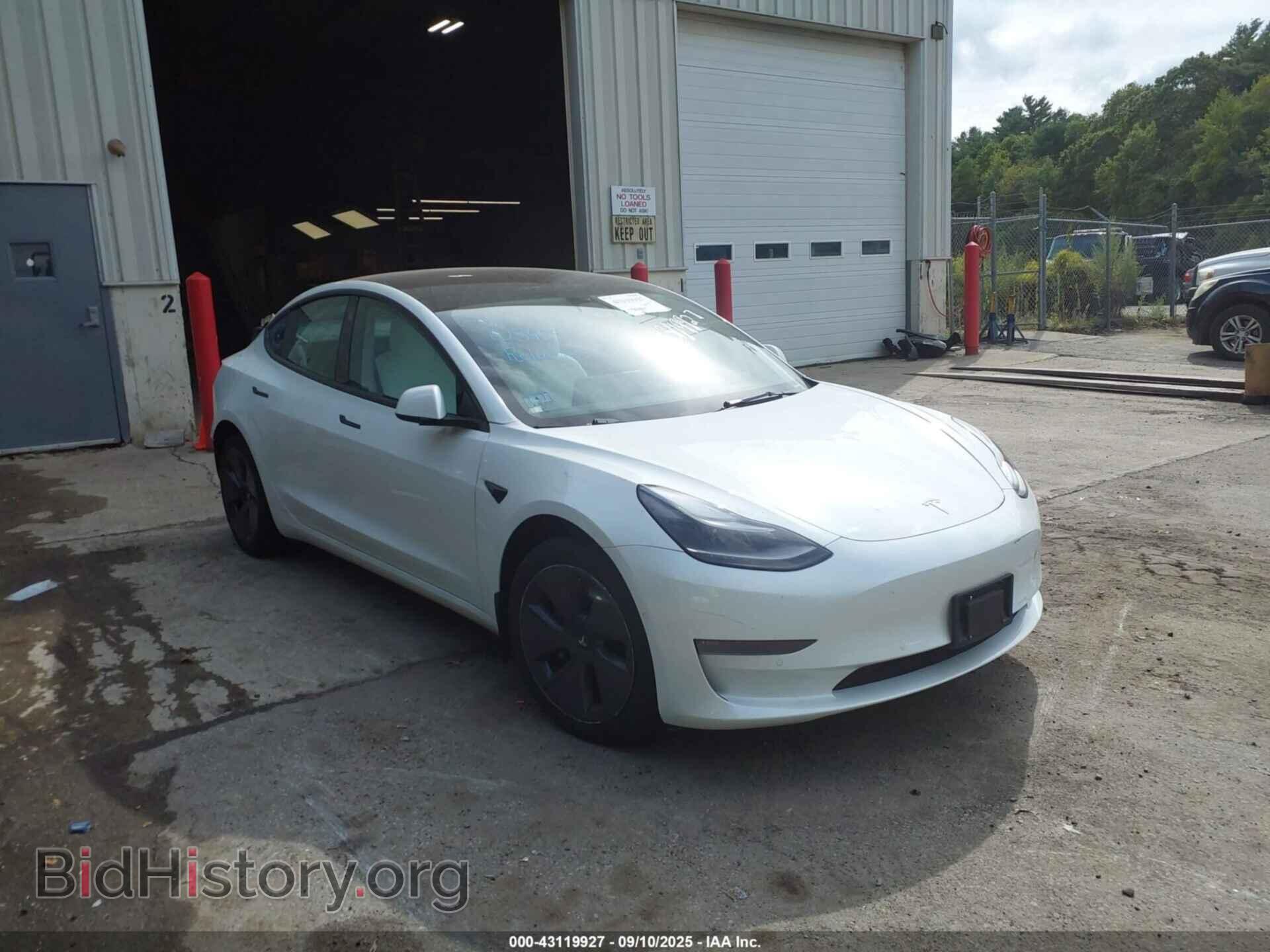 Photo 5YJ3E1EB1NF305403 - TESLA MODEL 3 2022