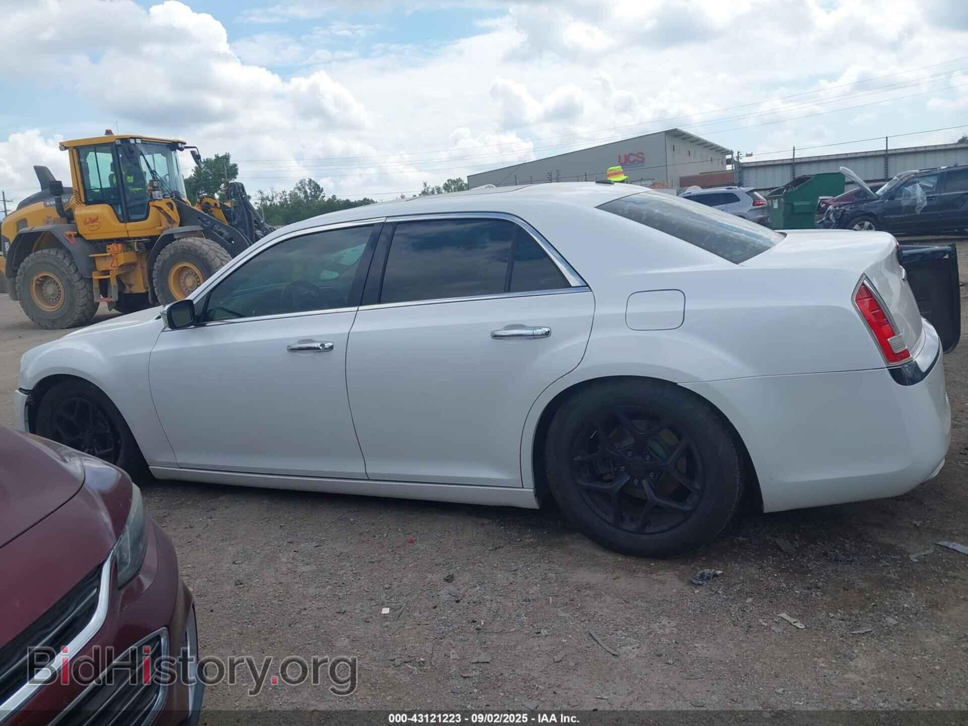 2011 CHRYSLER 300C - VIN: 2C3CA6CT9BH559813 - Photo 14