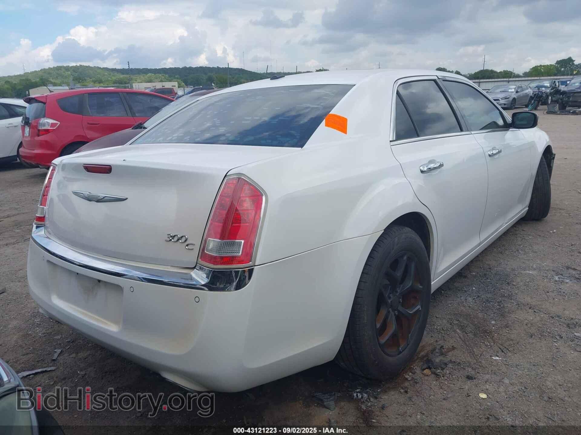 2011 CHRYSLER 300C - VIN: 2C3CA6CT9BH559813 - Photo 4