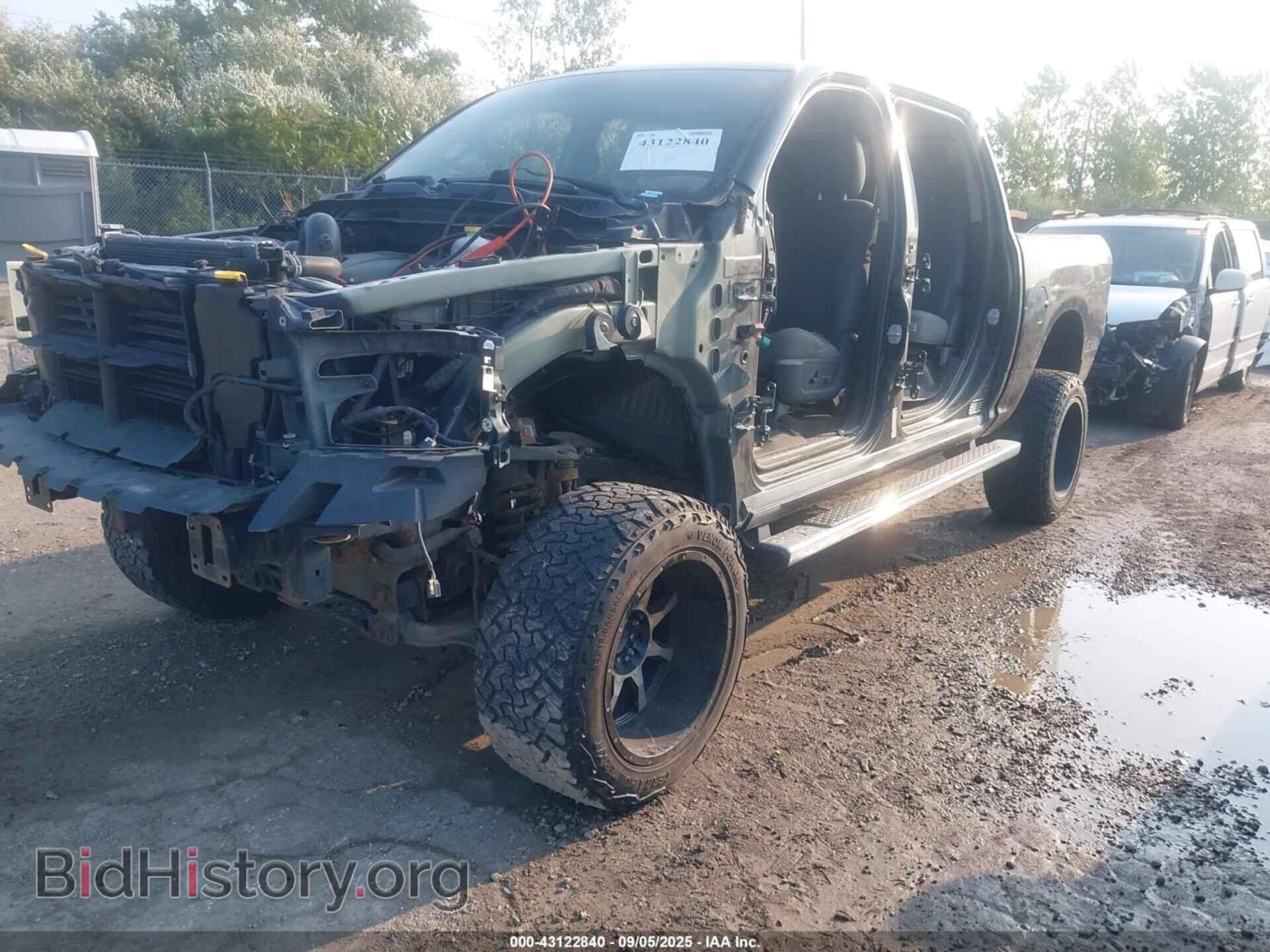 2015 RAM 1500 - VIN: 1C6RR7LT7FS772902 - Photo 2