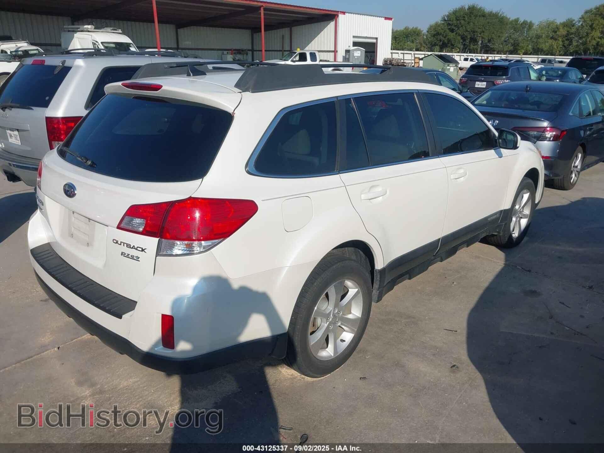 2014 SUBARU OUTBACK - VIN: 4S4BRBLC4E3236412 - Фото 4