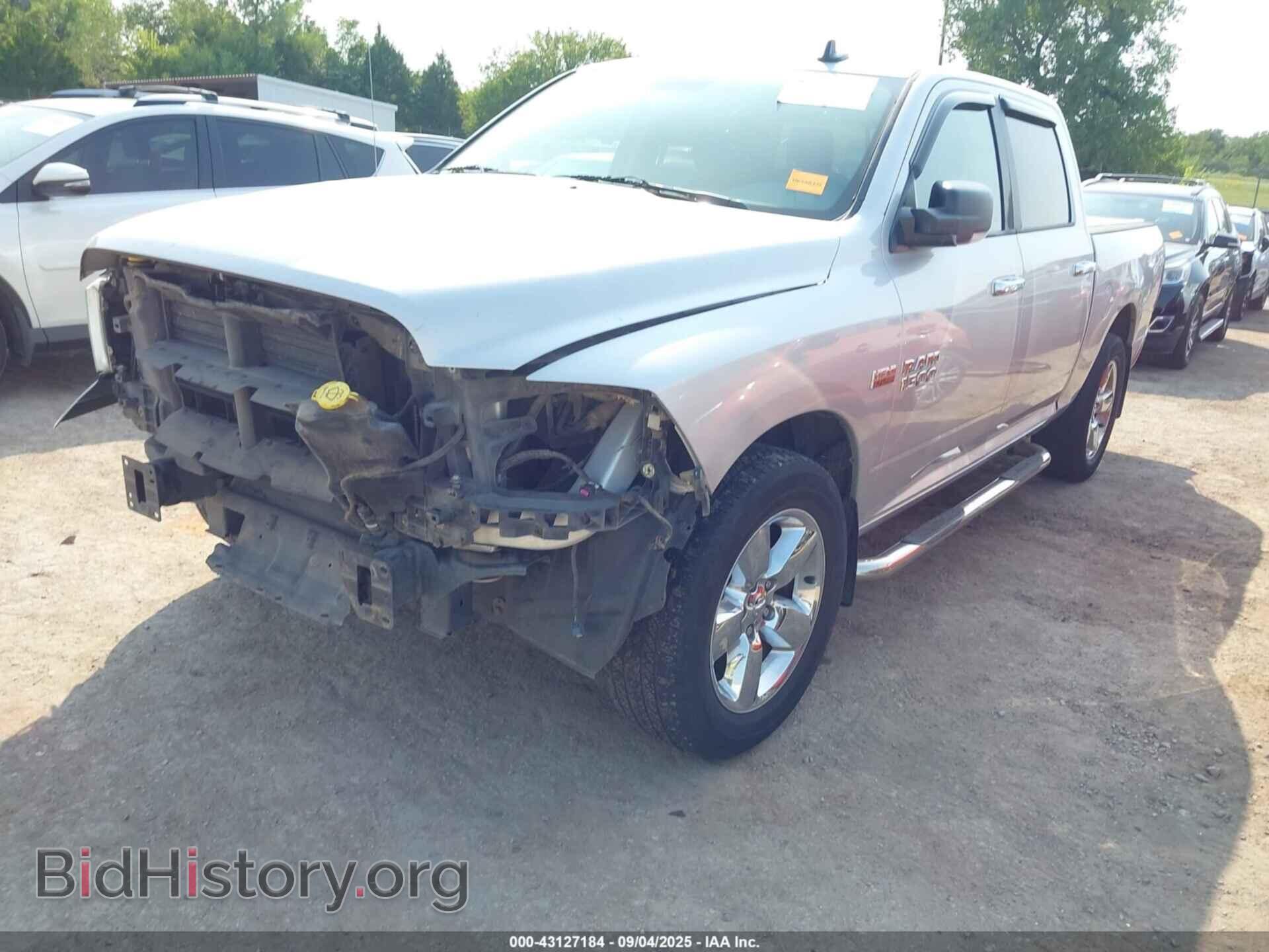 2015 RAM 1500 - VIN: 3C6RR7LT7FG546432 - Фото 2