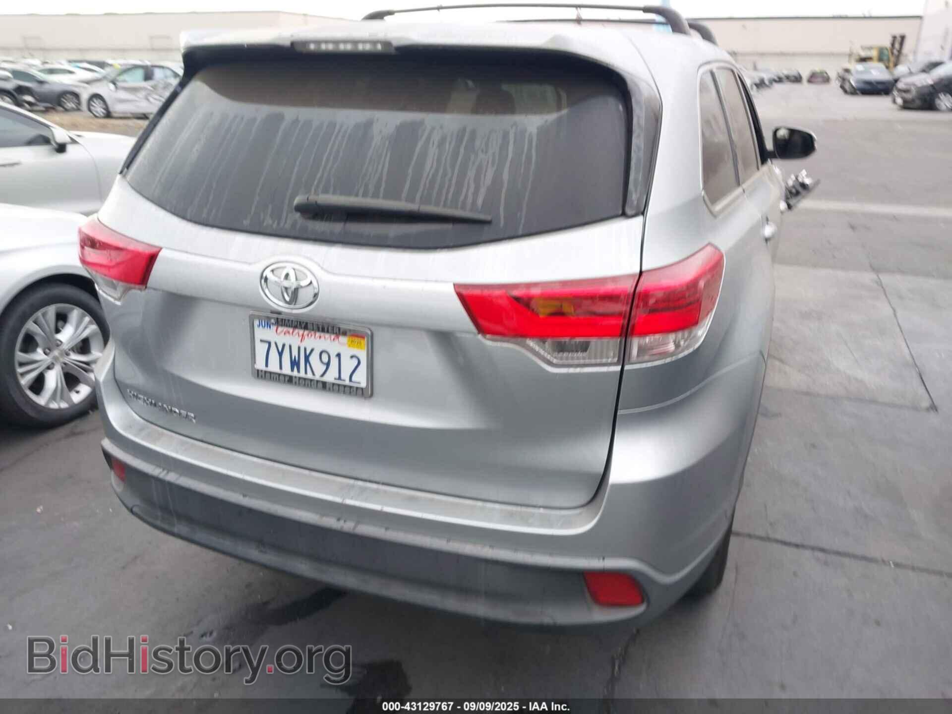 2017 TOYOTA HIGHLANDER - VIN: 5TDZZRFH7HS212370 - Фото 17