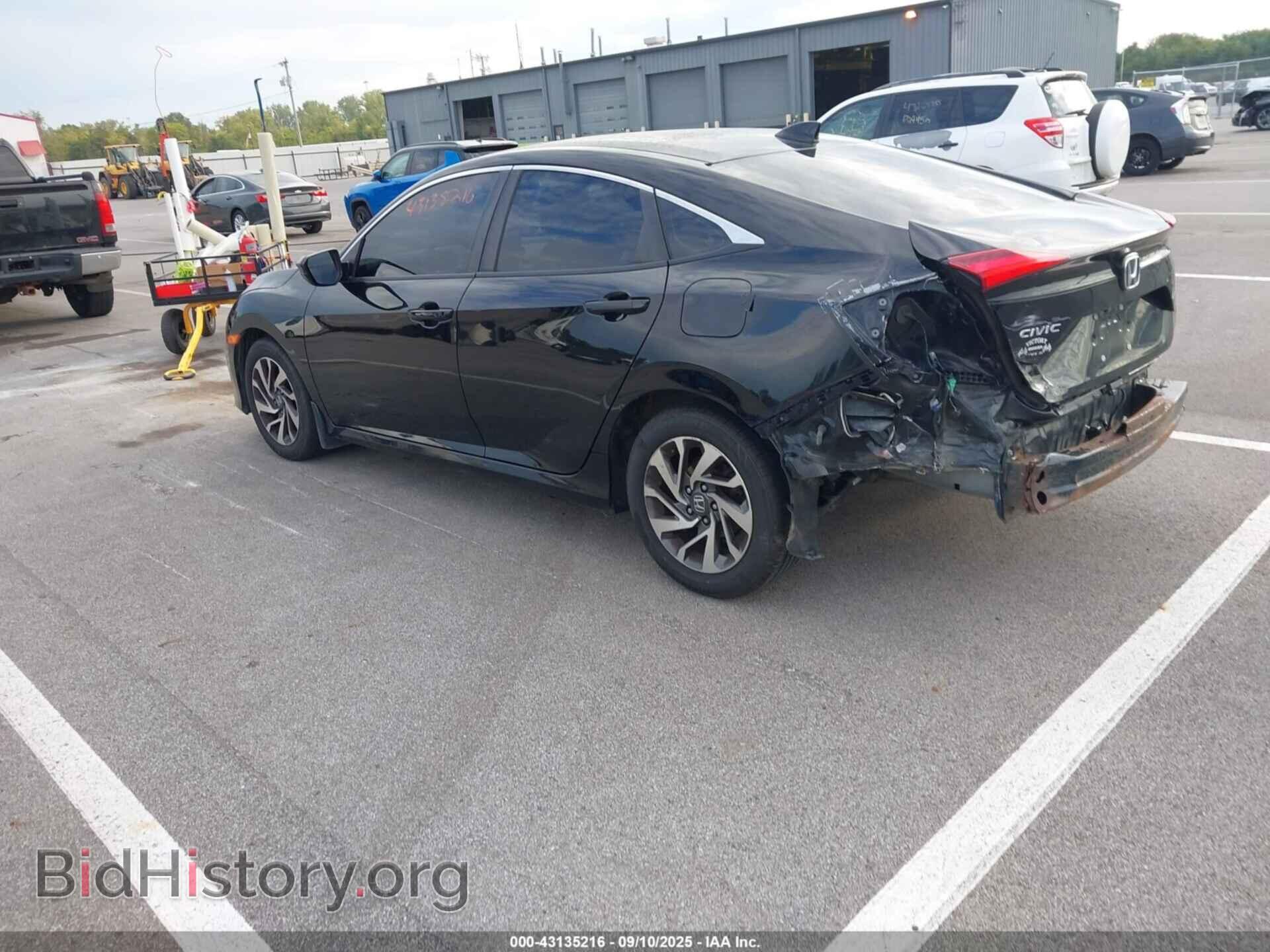 2018 HONDA CIVIC - VIN: 19XFC2F79JE009824 - Фото 3