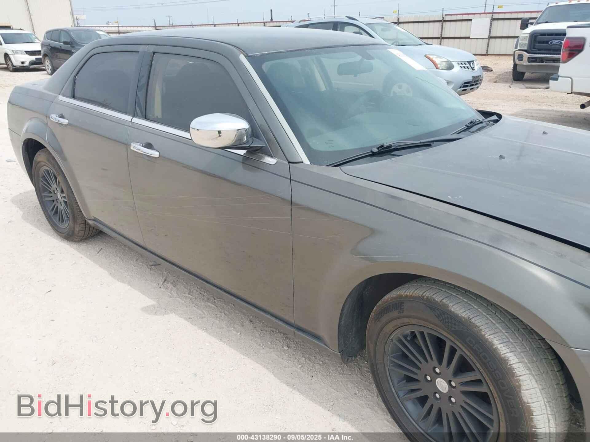 2010 CHRYSLER 300 - VIN: 2C3CA4CD6AH101383 - Фото 6
