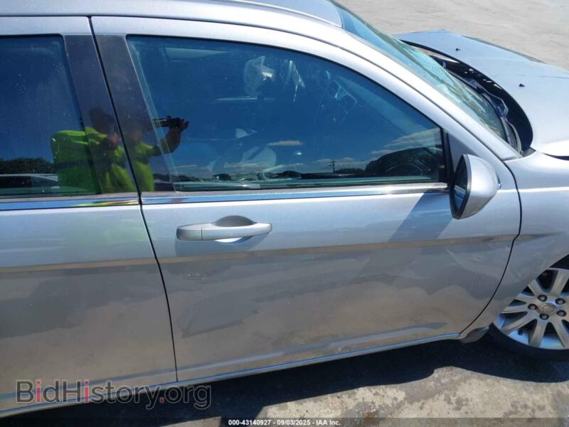 2013 Chrysler 200 (VIN 1C3CCBBBXDN595936) — фото 13 из 16