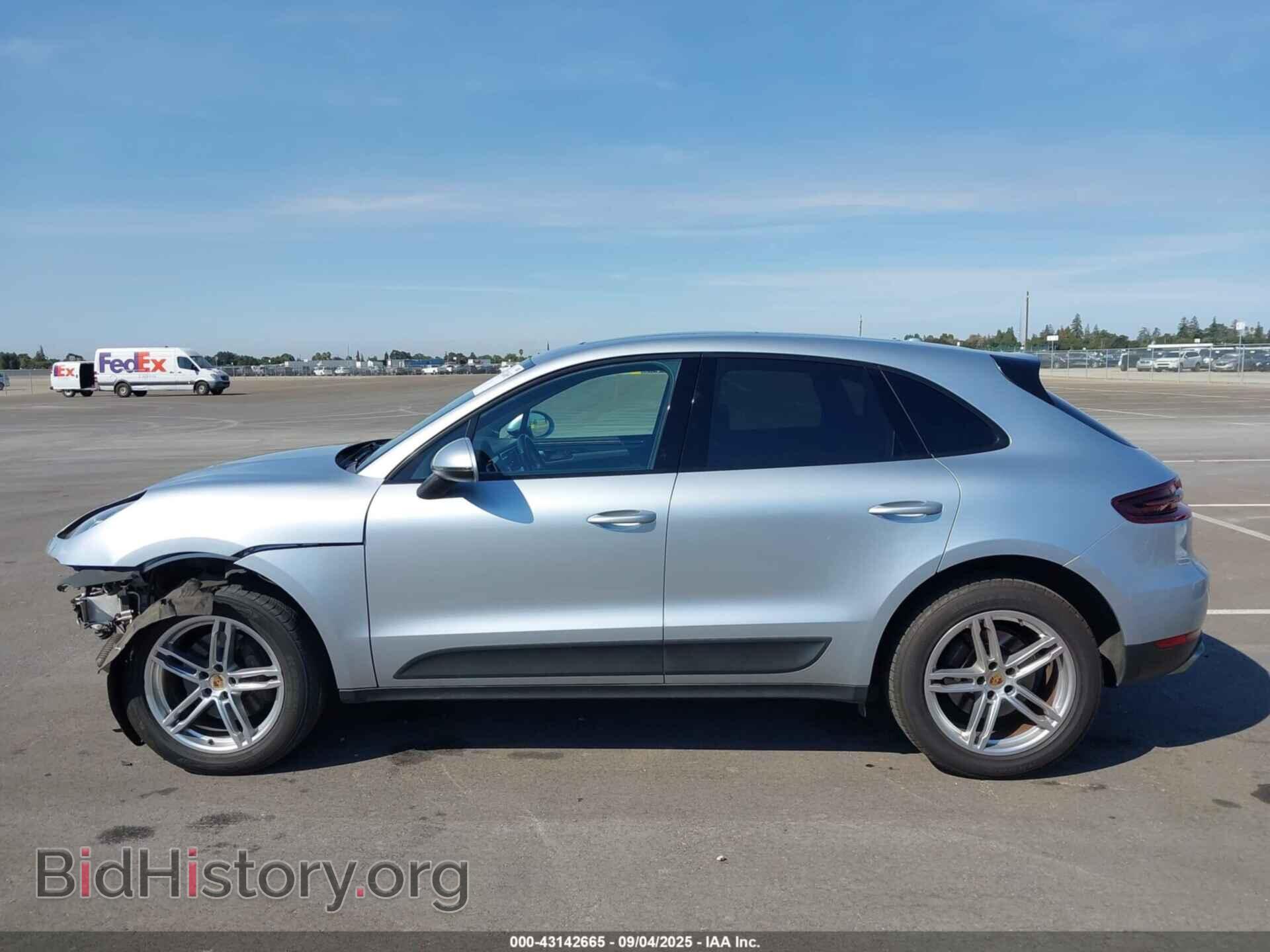 2017 PORSCHE MACAN - VIN: WP1AA2A54HLB02143 - Photo 15