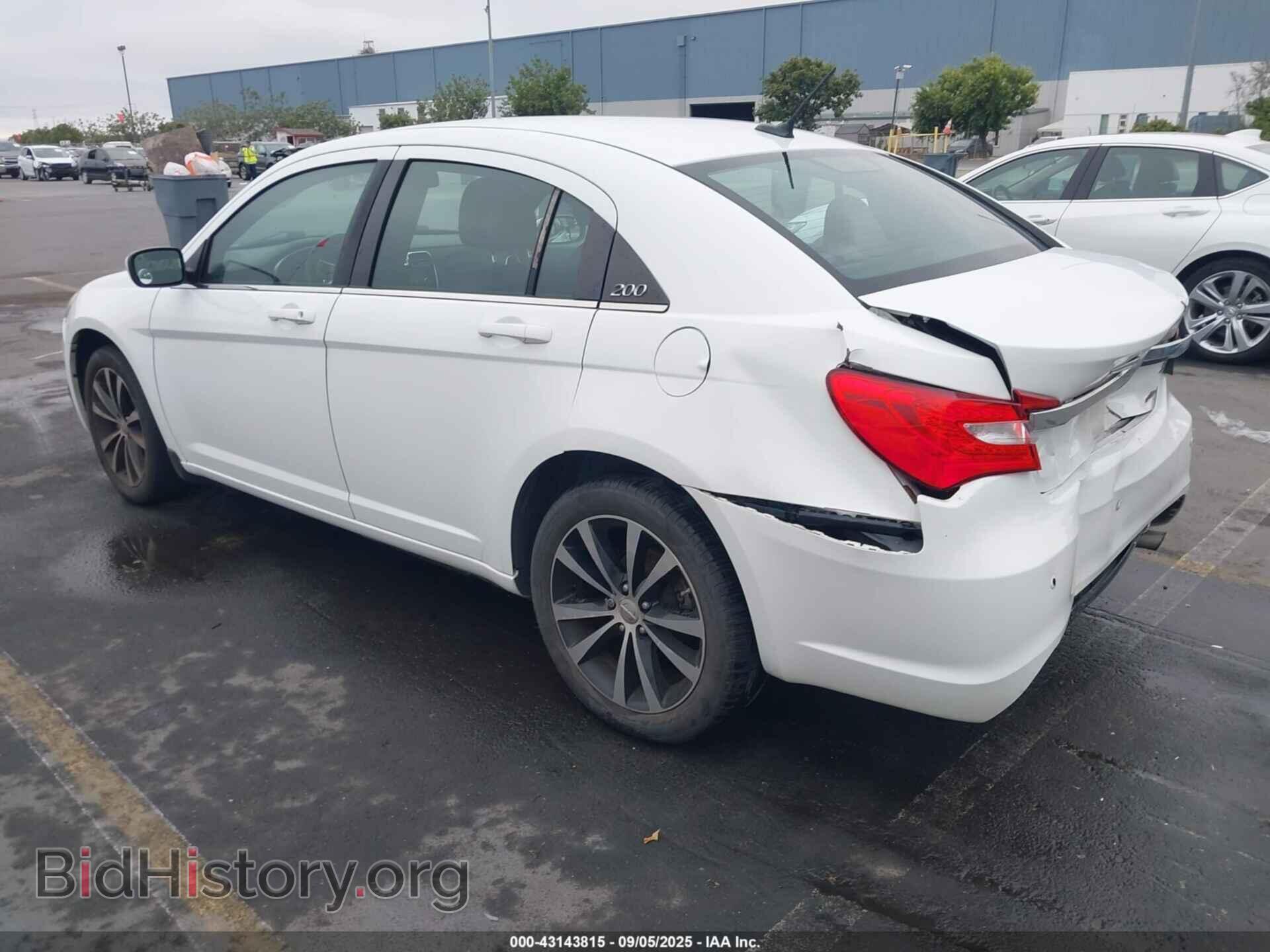 2013 CHRYSLER 200 - VIN: 1C3CCBBB2DN699093 - Фото 3