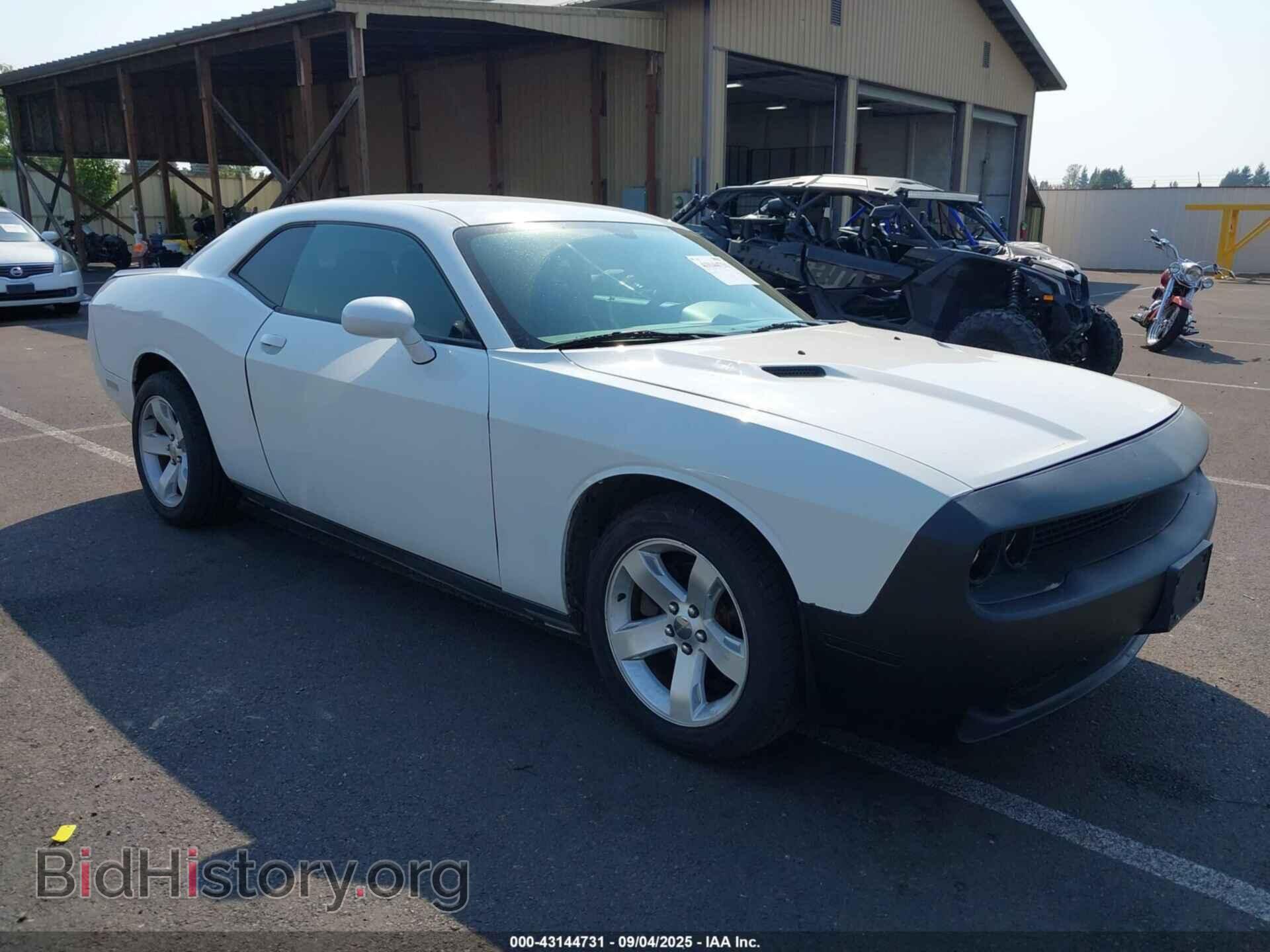 Photo 2B3CJ4DG2BH602214 - DODGE CHALLENGER 2011