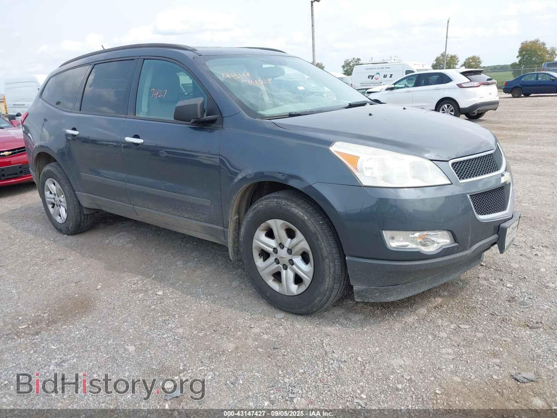 Фотография 1GNKVFED3BJ296371 - CHEVROLET TRAVERSE 2011