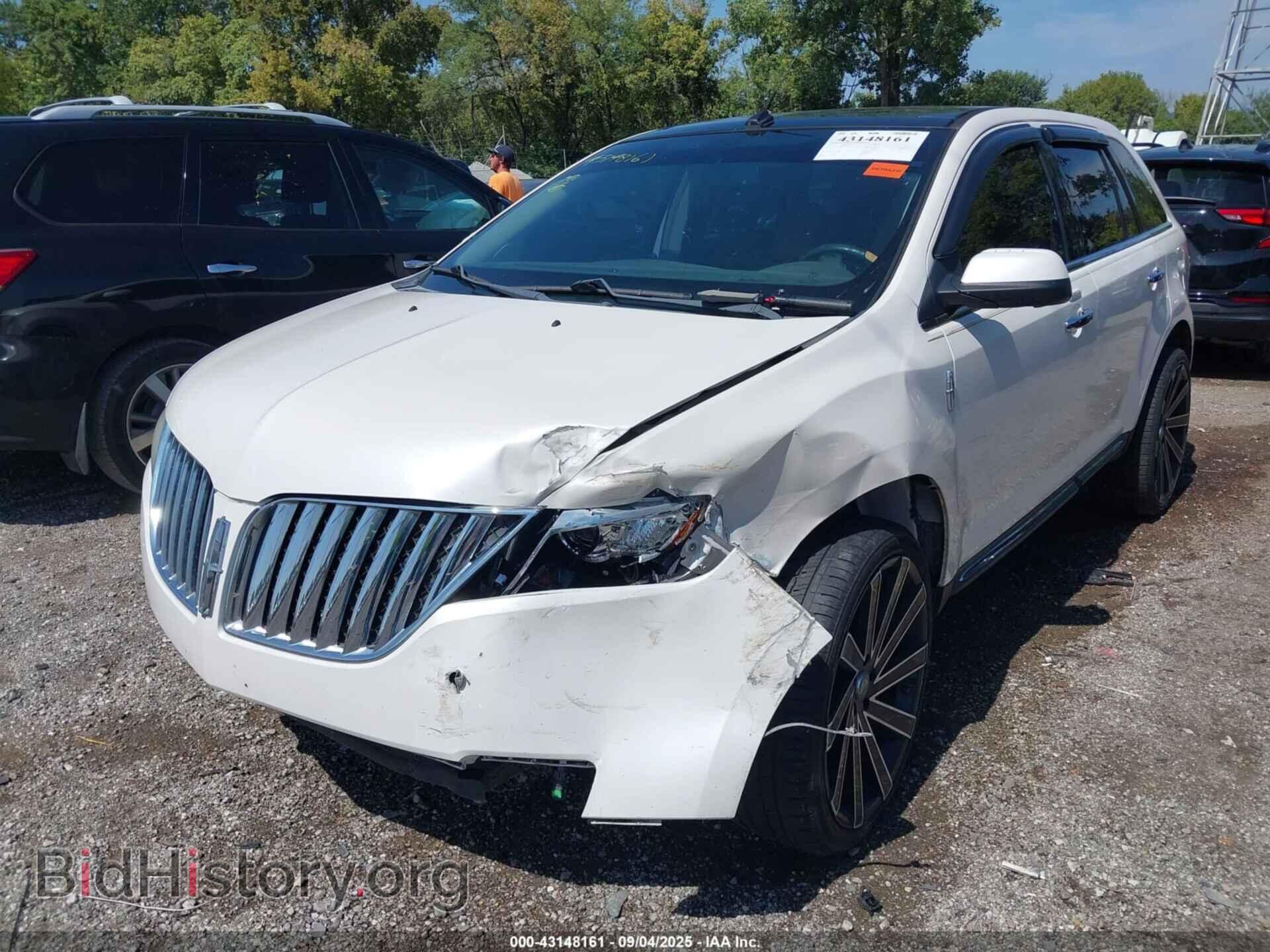 2011 LINCOLN MKX - VIN: 2LMDJ8JK8BBJ31420 - Фото 2