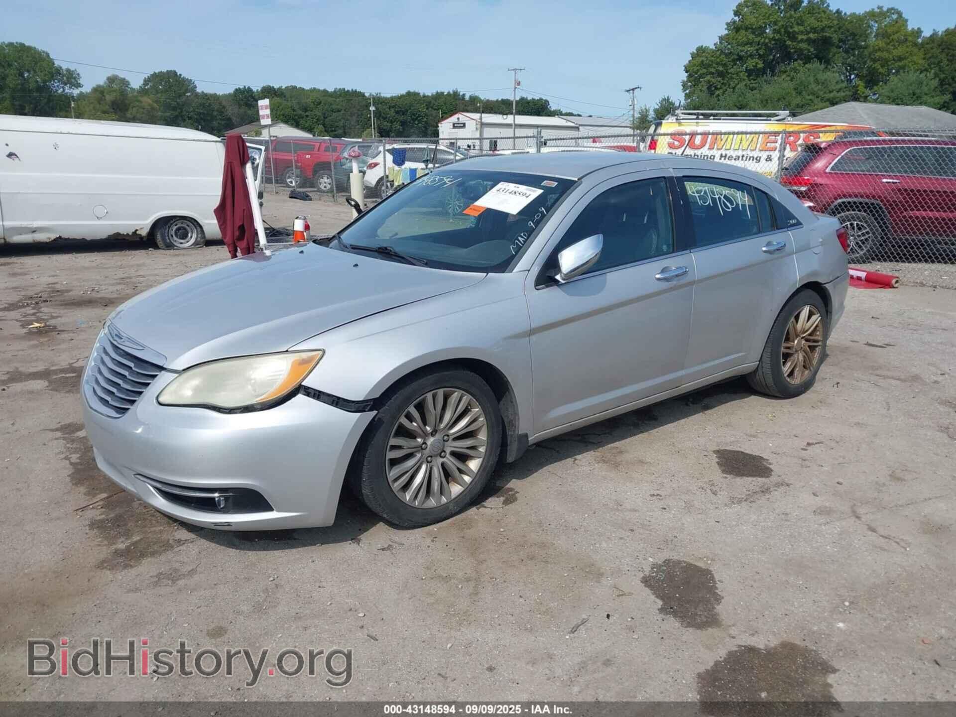 2012 CHRYSLER 200 - VIN: 1C3CCBCG4CN326307 - Фото 2