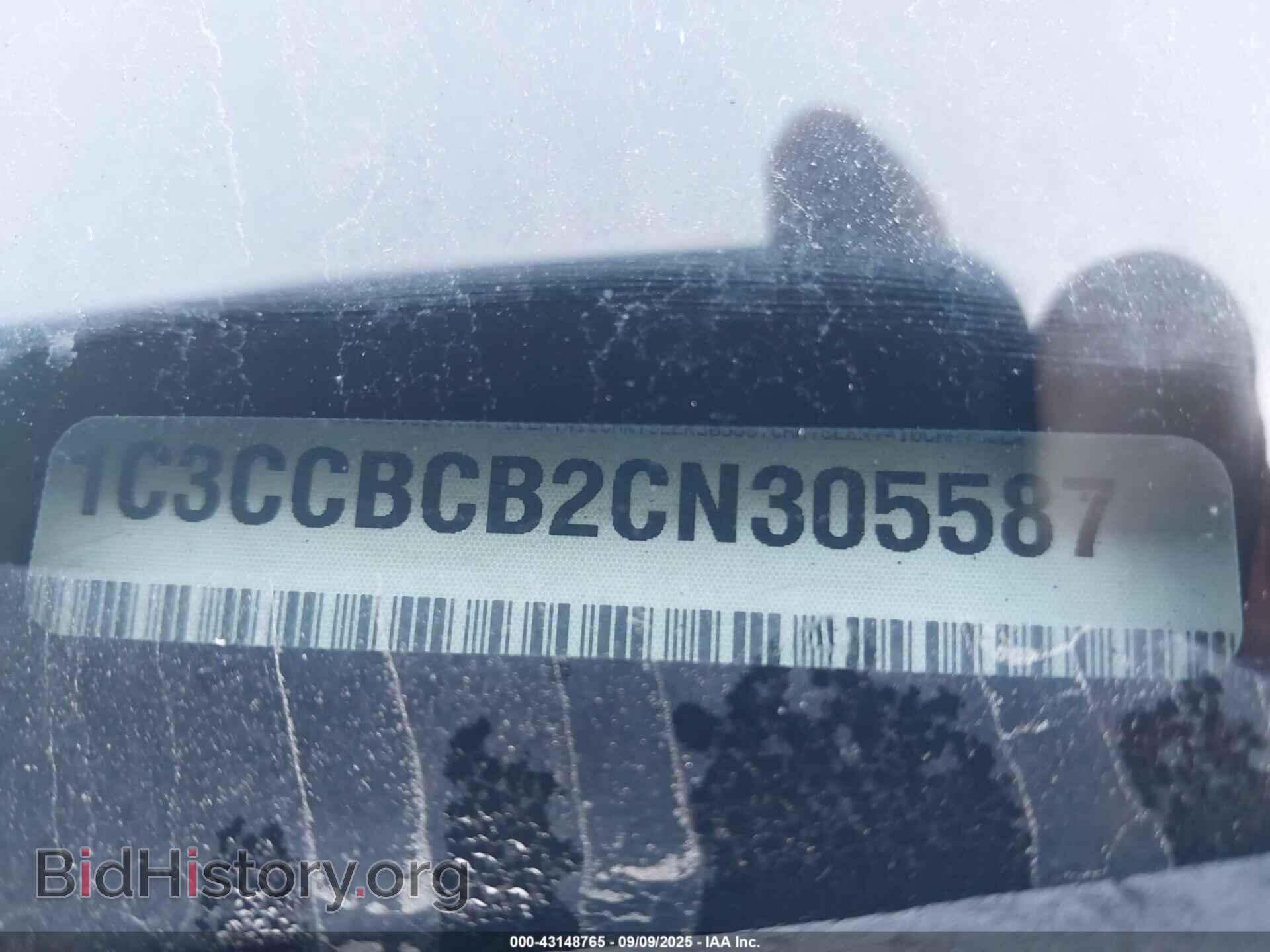 2012 CHRYSLER 200 - VIN: 1C3CCBCB2CN305587 - Фото 9