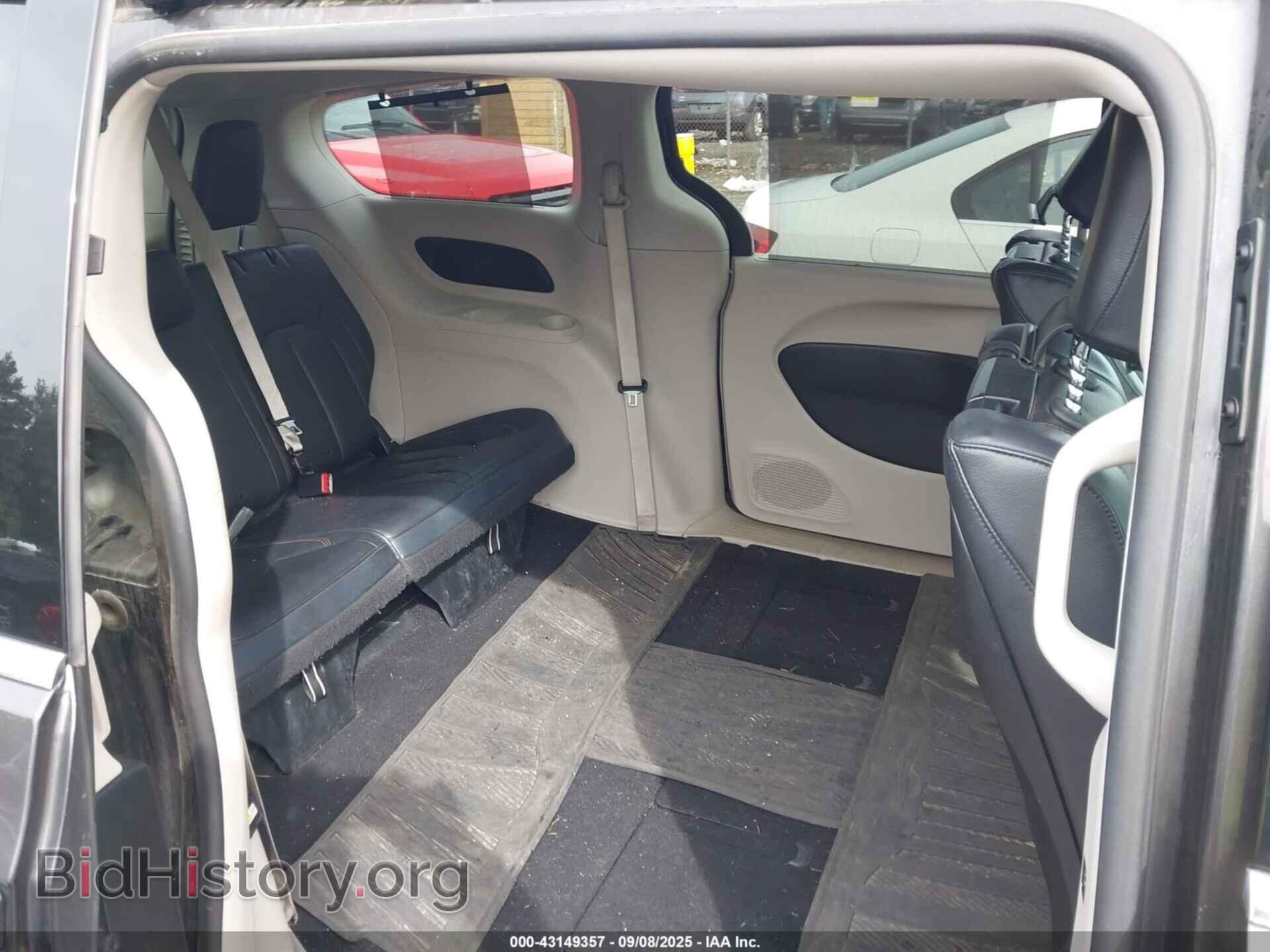 2017 CHRYSLER PACIFICA - VIN: 2C4RC1EG3HR534542 - Photo 8
