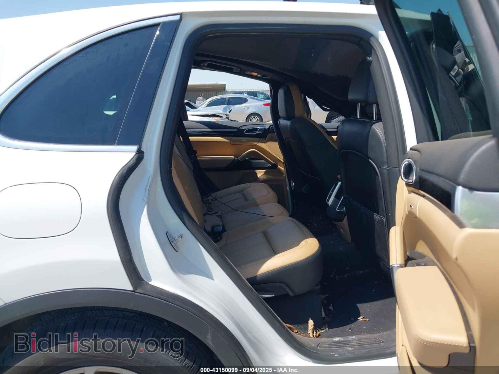 2016 PORSCHE CAYENNE - VIN: WP1AA2A26GLA09094 - Фото 8