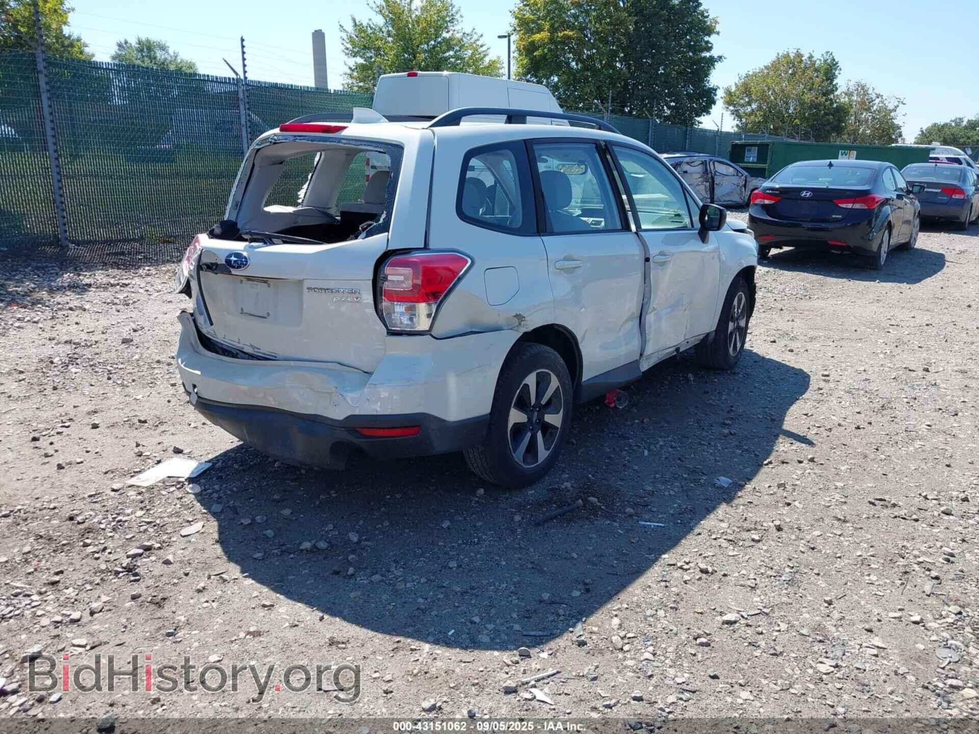 2017 SUBARU FORESTER - VIN: JF2SJABC5HH433654 - Фото 4