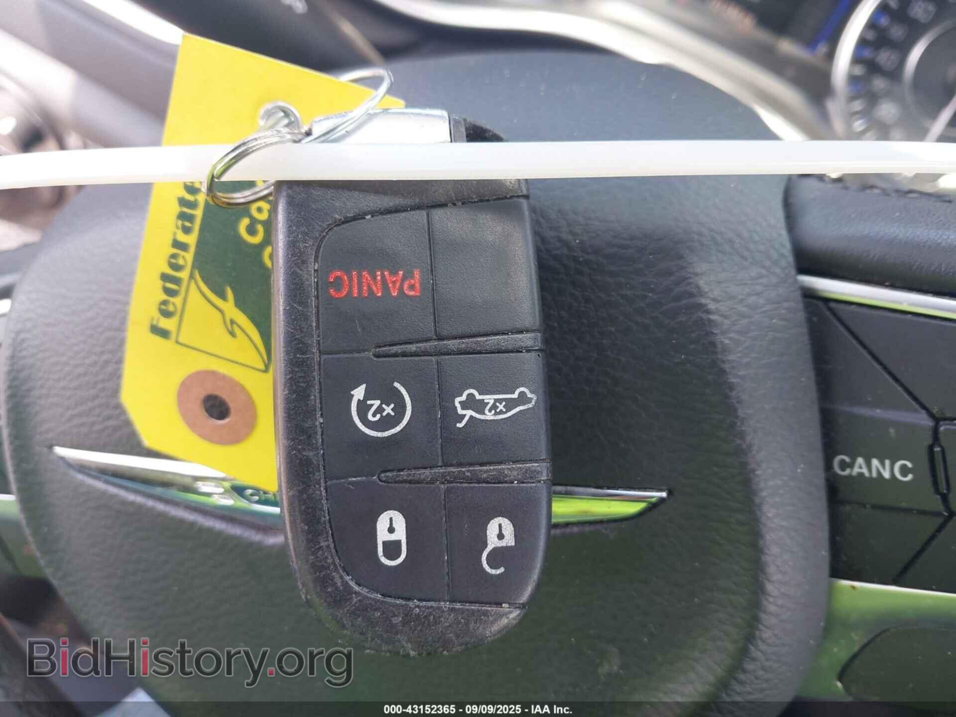 2015 CHRYSLER 200 - VIN: 1C3CCCAB3FN710175 - Photo 11