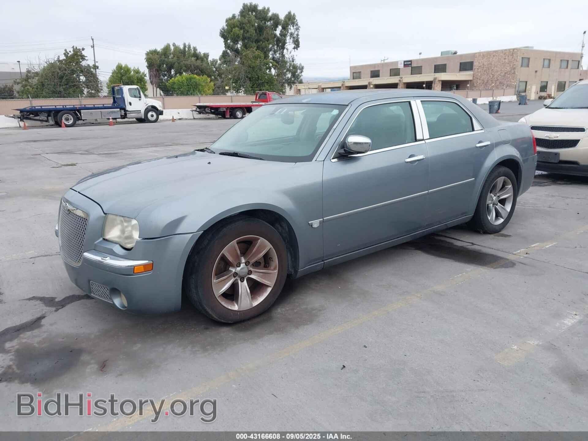 2006 CHRYSLER 300C - VIN: 2C3LA63HX6H253155 - Фото 2